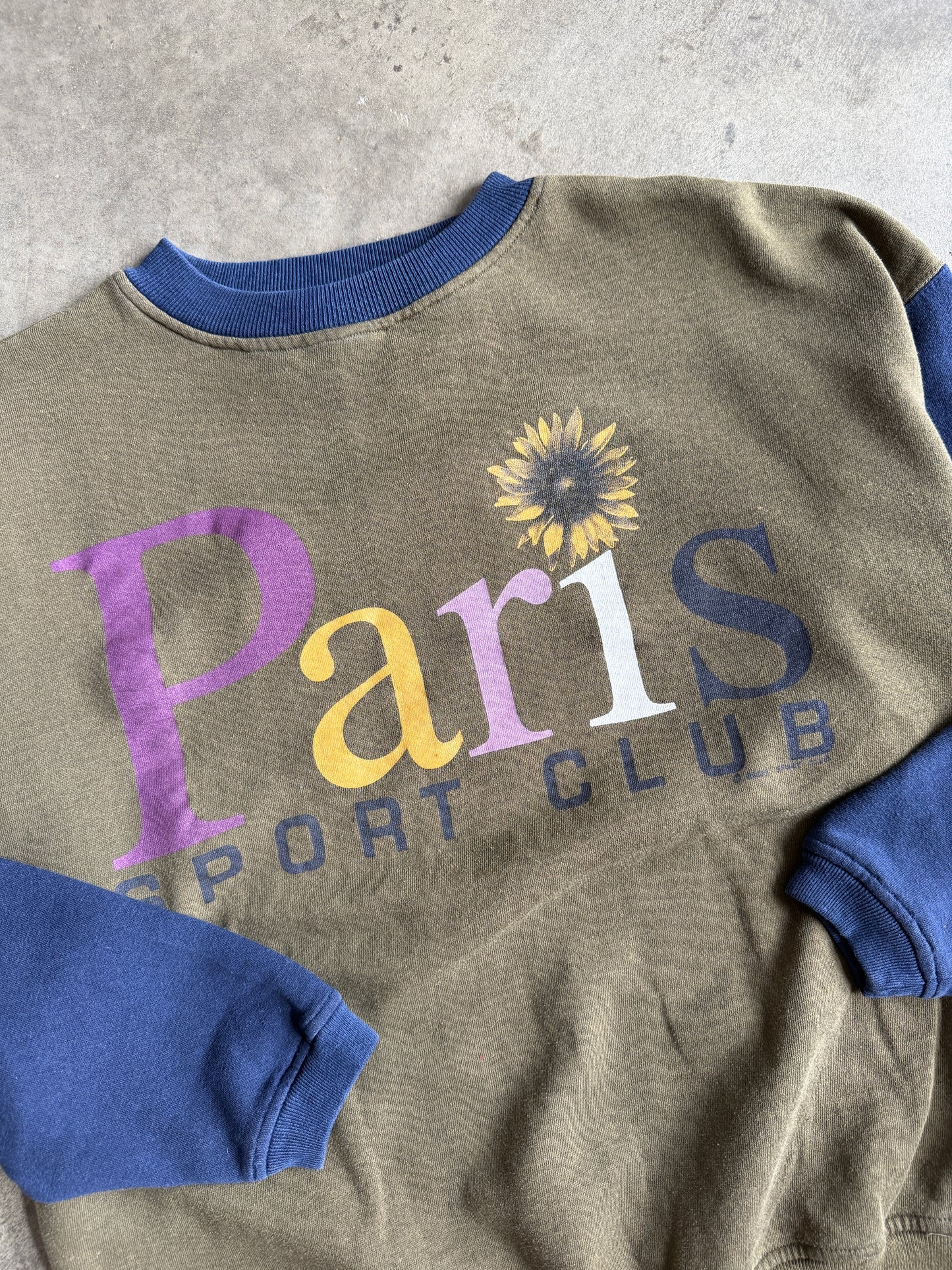 (L) Paris Sport Club Crew