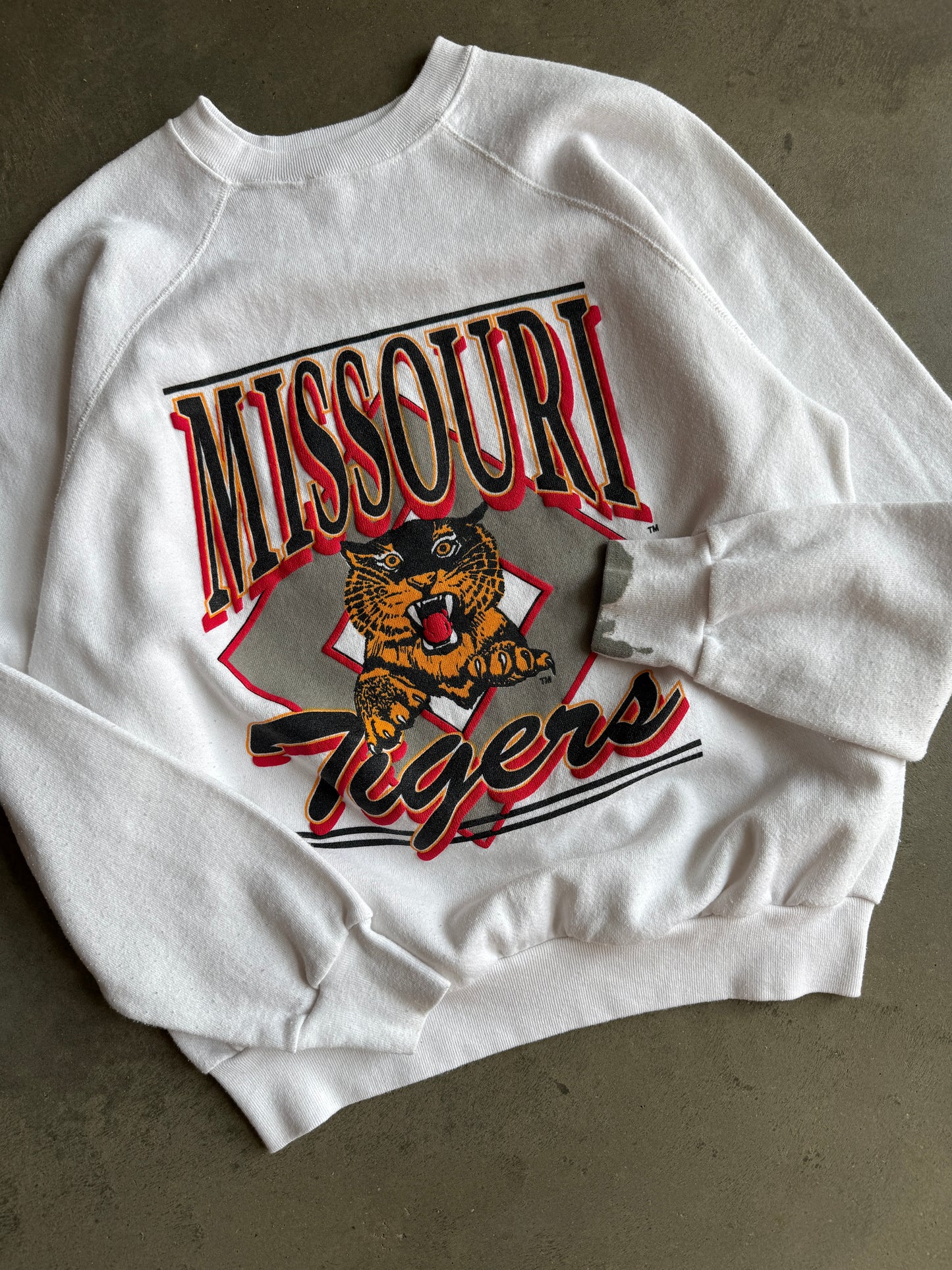 (L) Missouri Tigers Crew