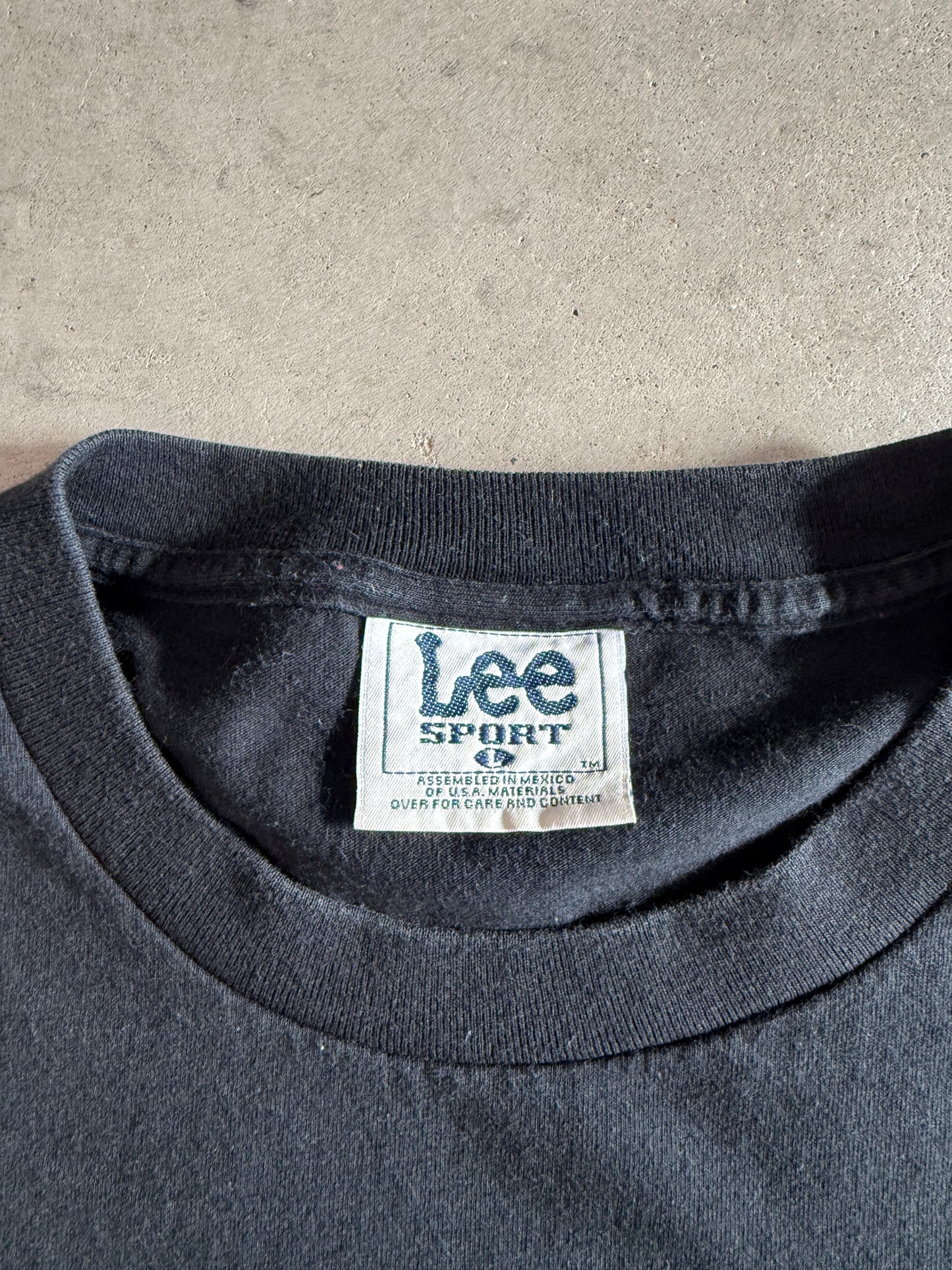 (L) Iowa Hawkeyes Water Tee