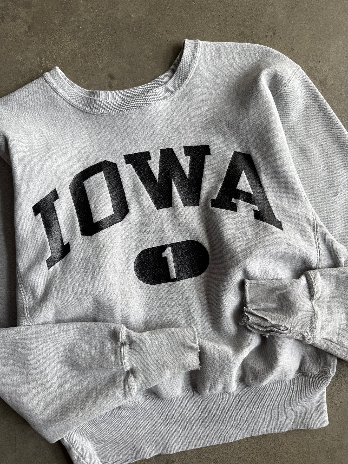 (S) Iowa Reverse Weave Crew