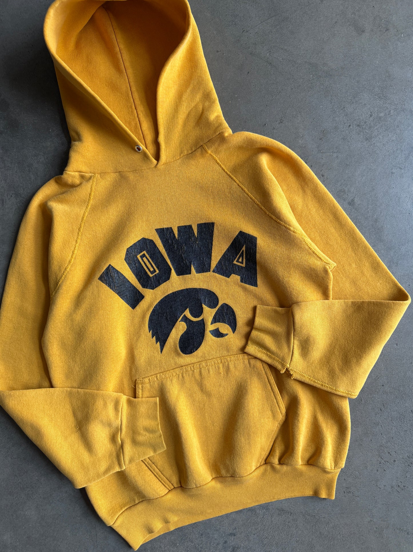 (M) Iowa Hawkeyes Hoodie