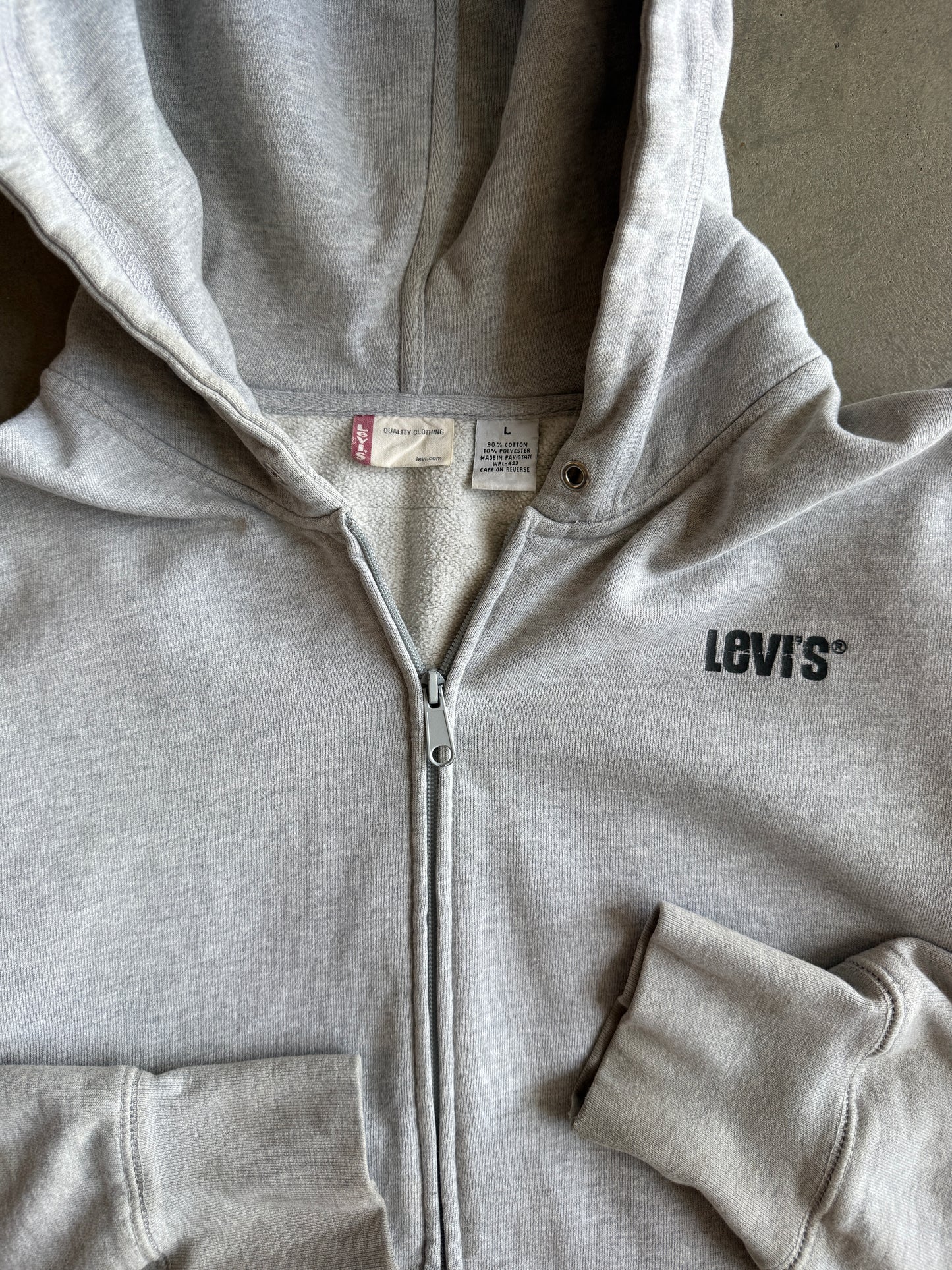 (L) Levi’s Zip Hoodie