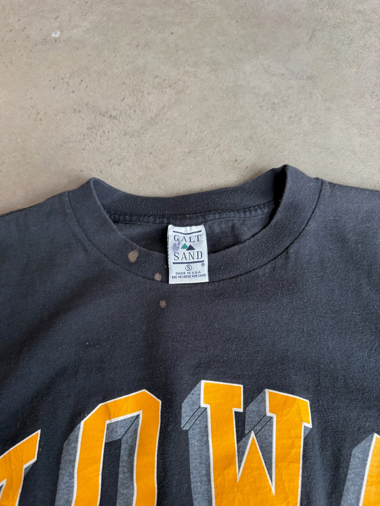 (M) Iowa Hawkeyes Tee