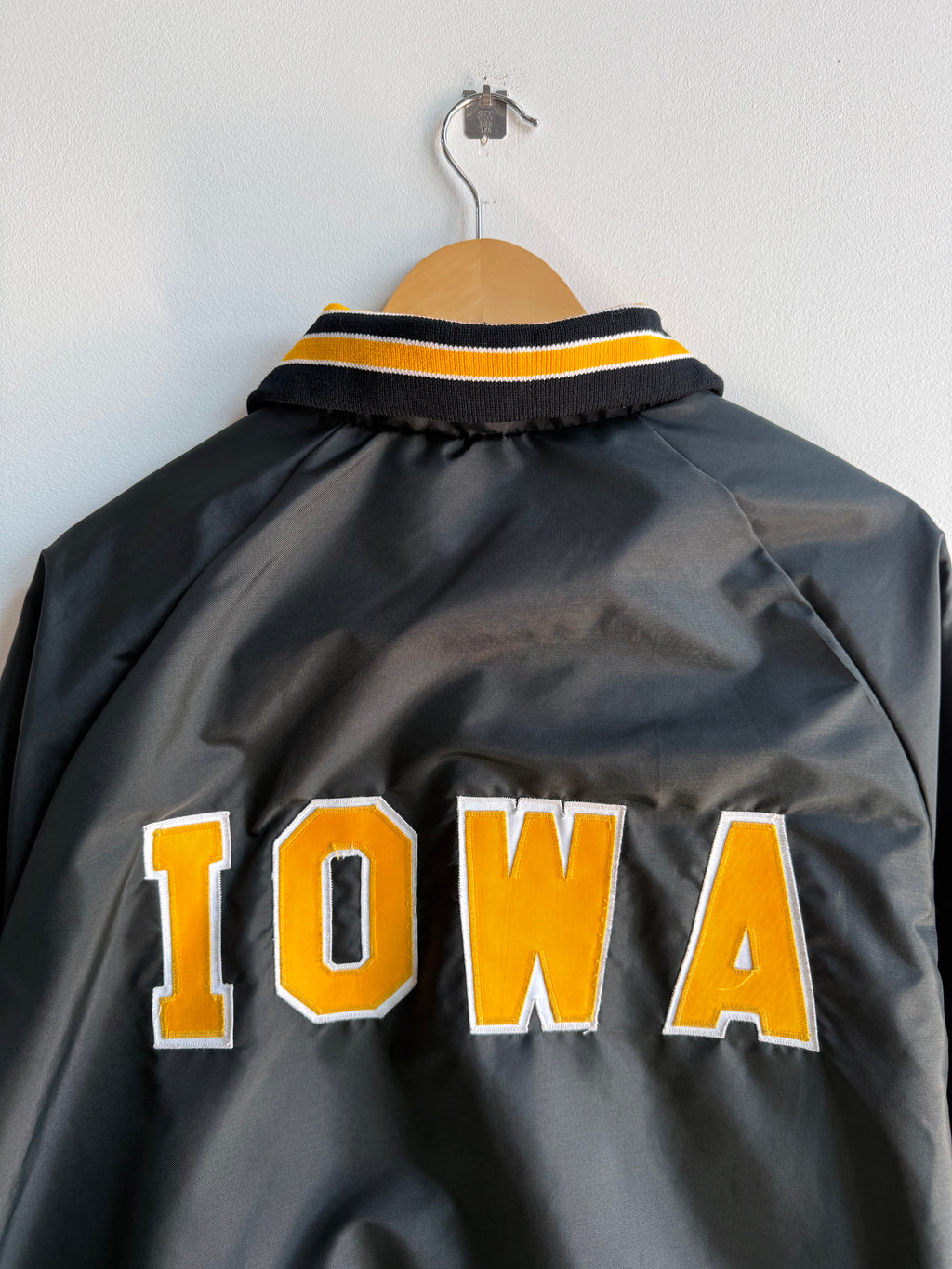 (XL) Iowa Hawkeyes Jacket