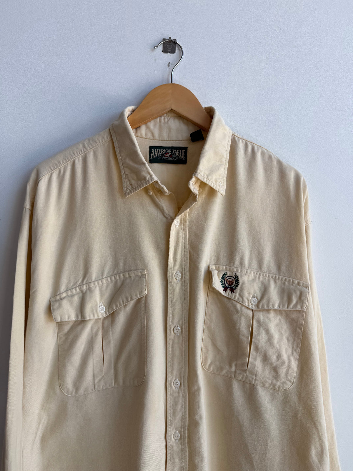 (L) American Eagle Button Up Shirt