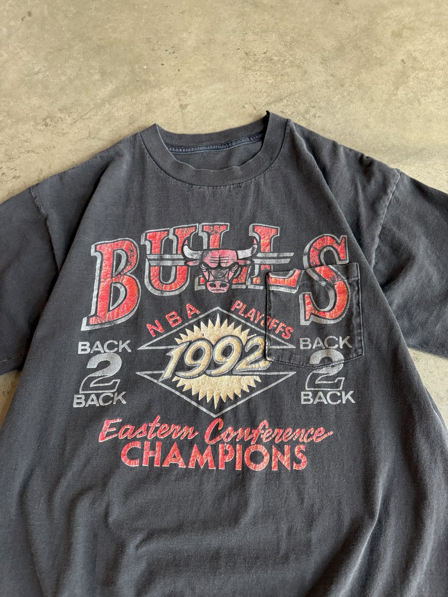 (L) 1992 Chicago Bulls Tee