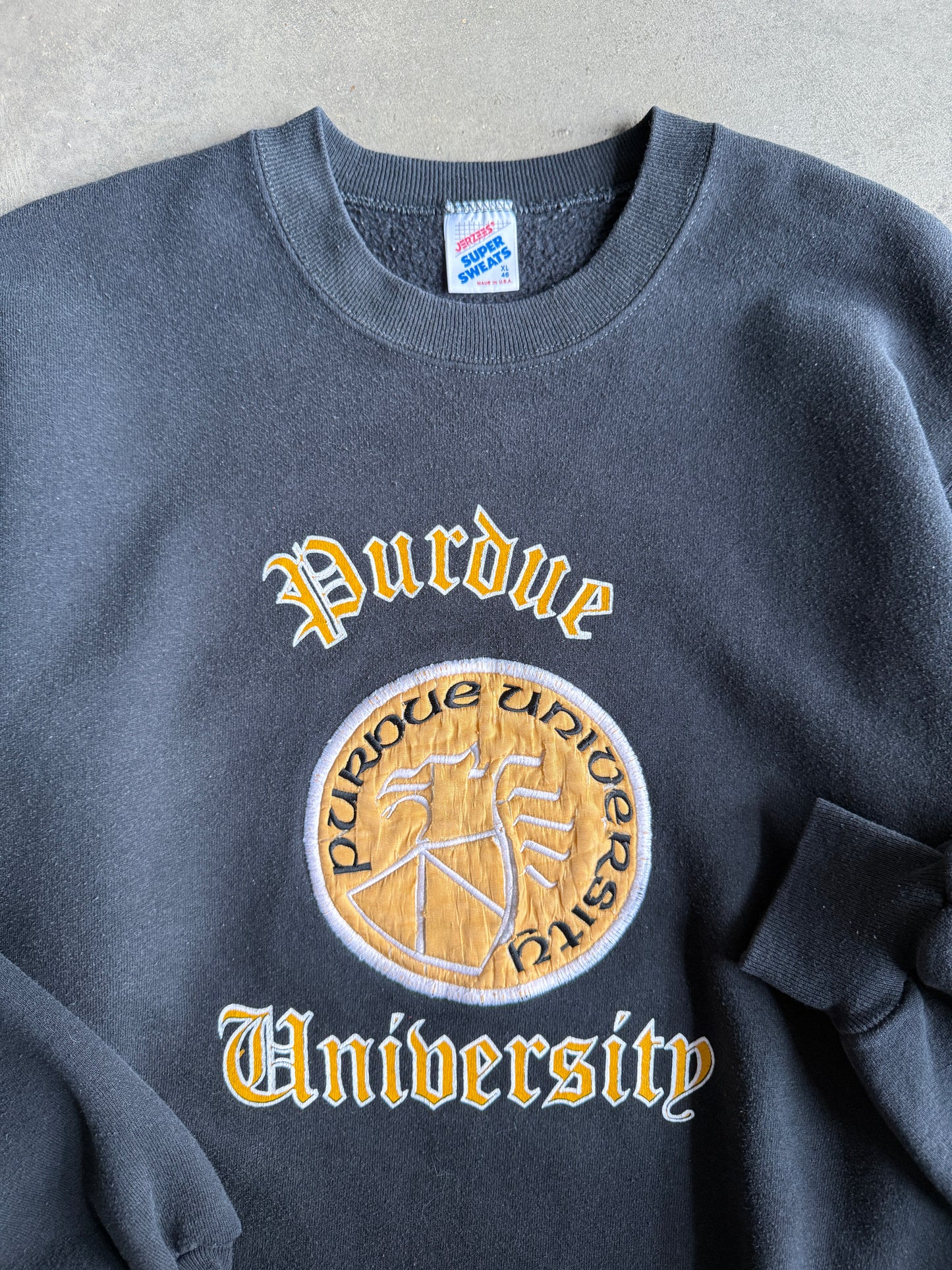(L) Purdue Crew