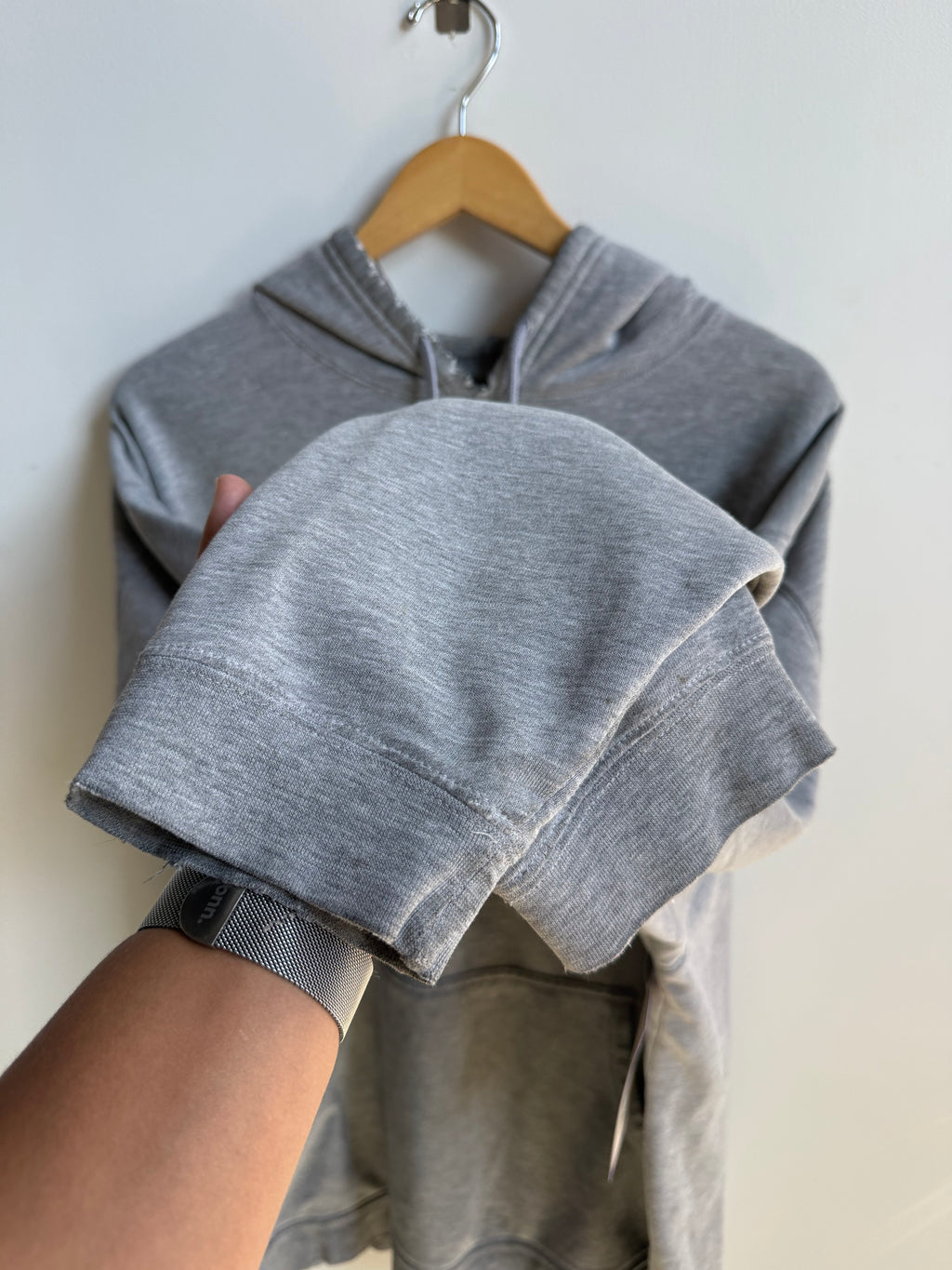 (L) Reebok Hoodie