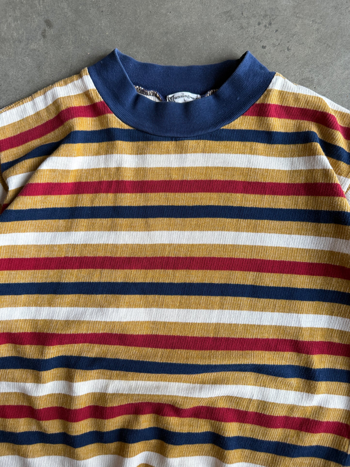 (L) Munsingwear Striped Tee