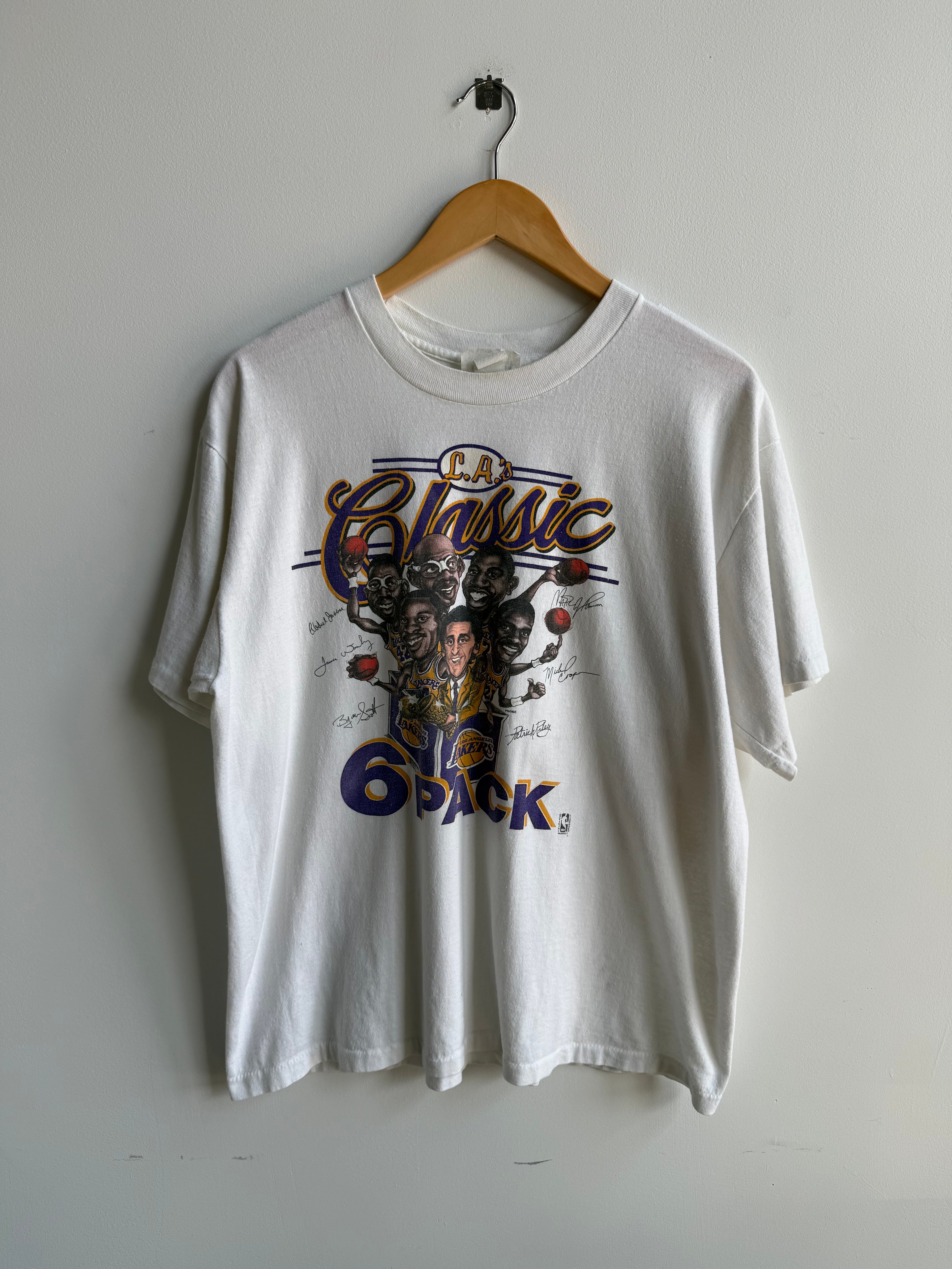 (XL) Los Angeles Lakers Caricature Tee
