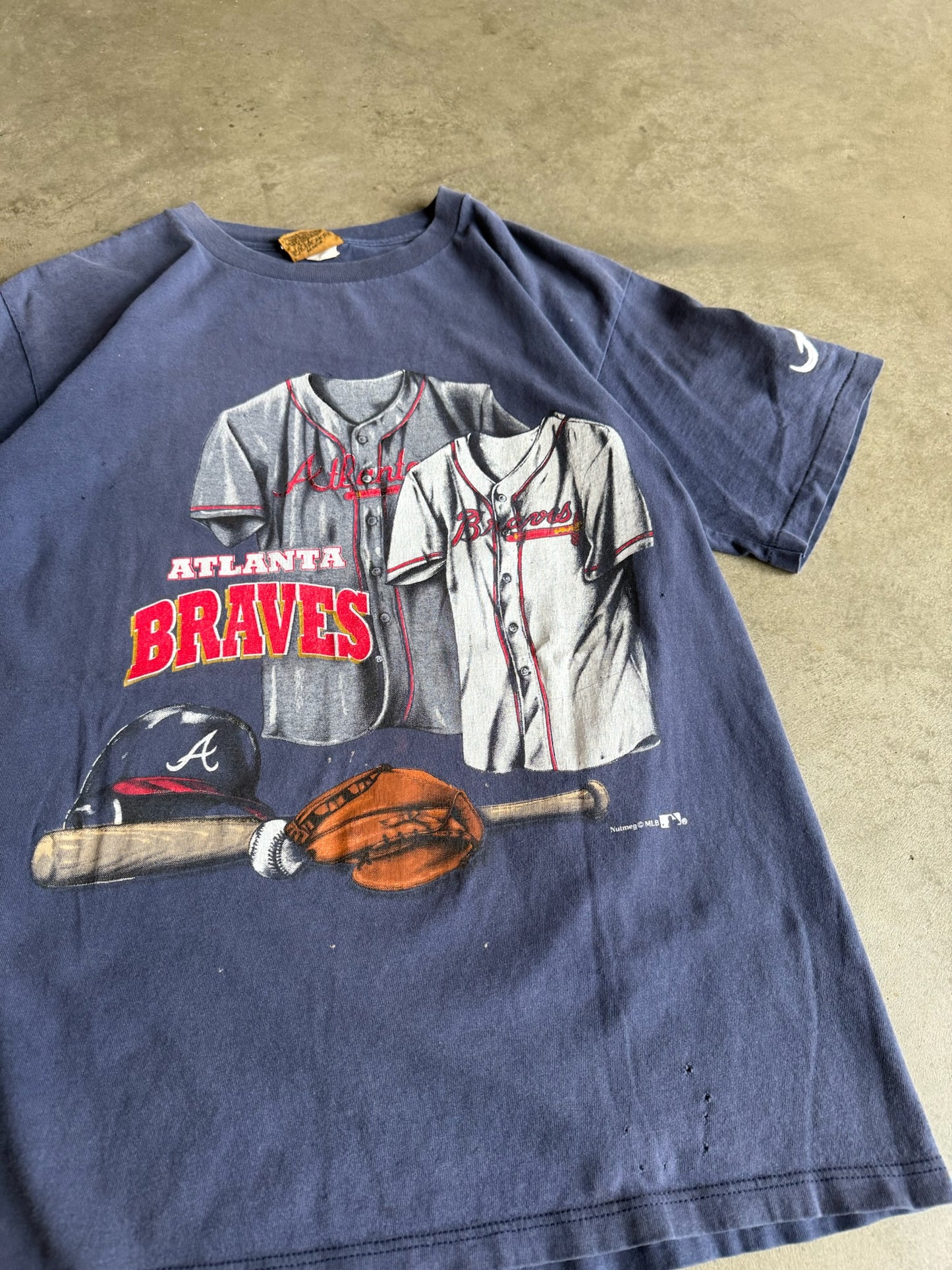 (L) Atlanta Braves Tee