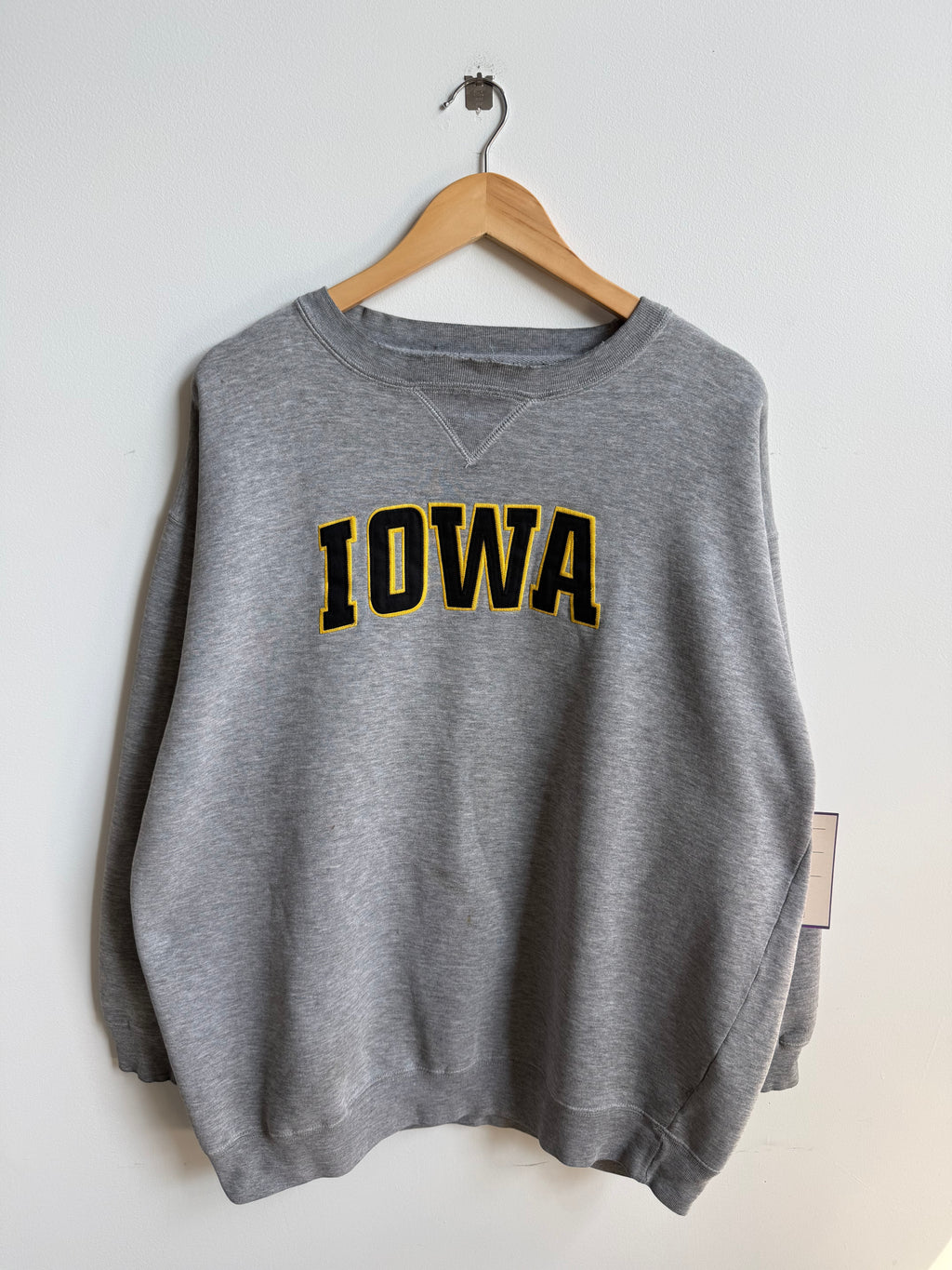 (XL) Iowa Hawkeyes Crew