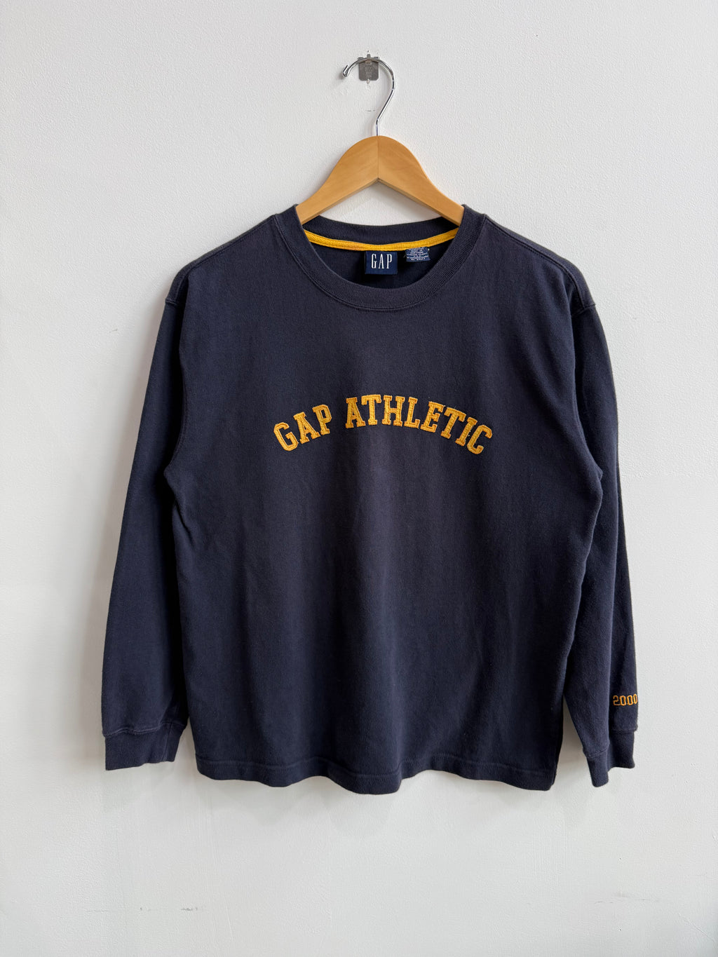 (S) Gap Athletic Tee