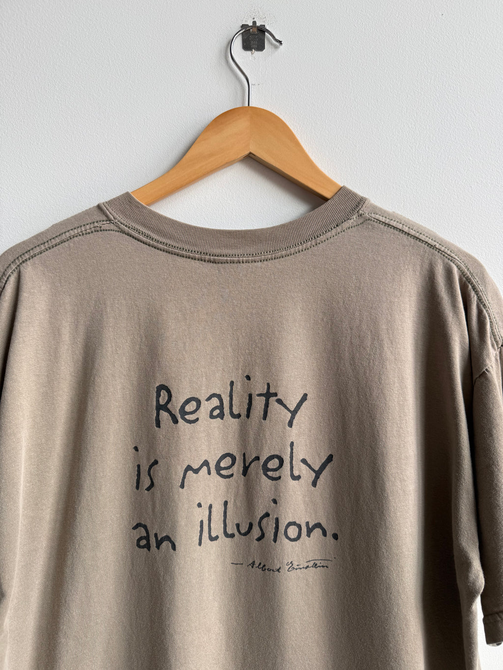 (L) Albert Einstein Tee
