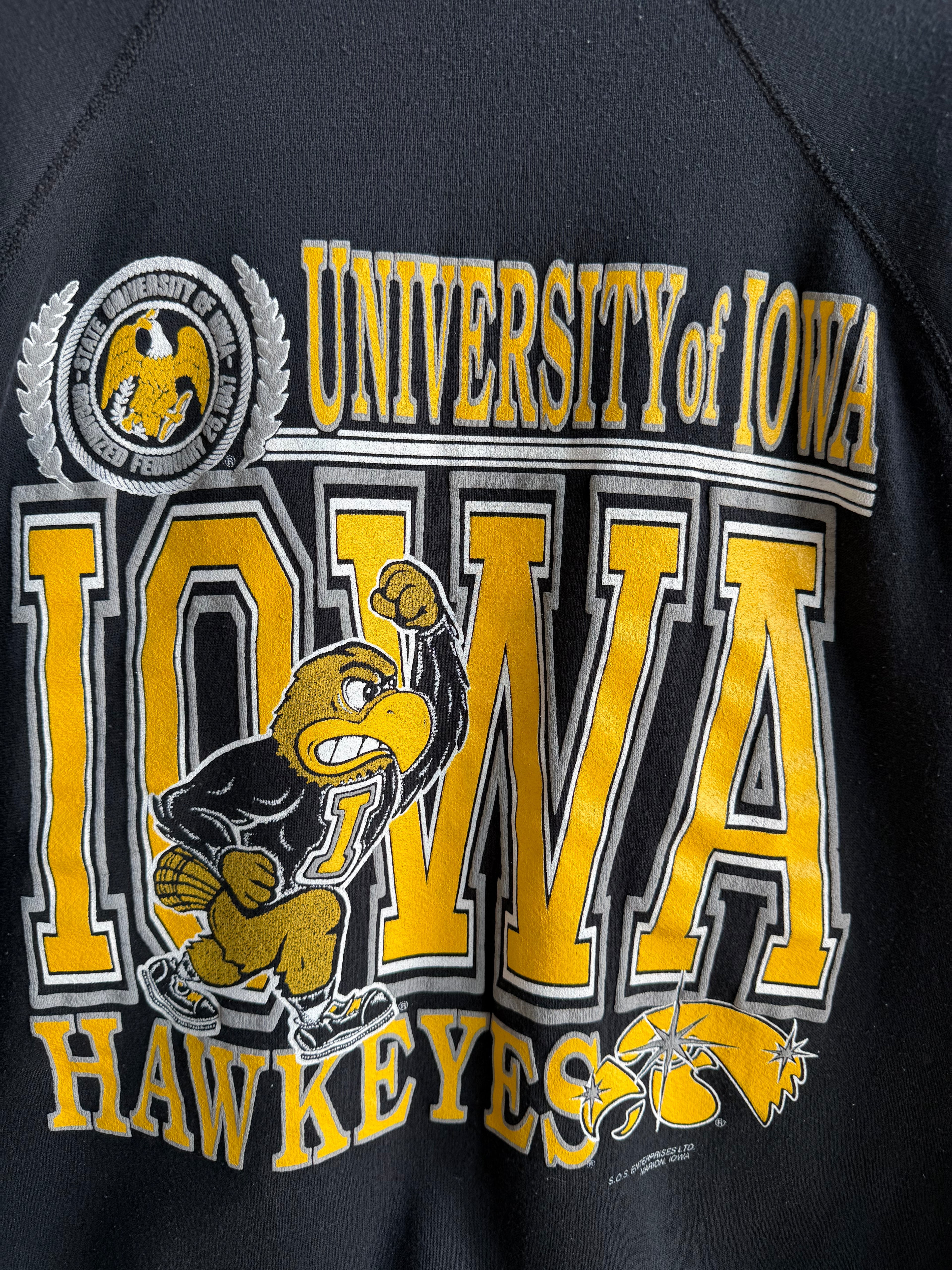 (XL) Iowa Hawkeyes Crew