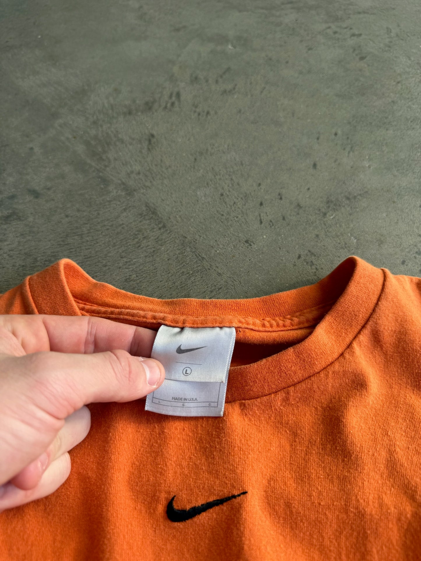 (L) Nike Long Sleeve Tee