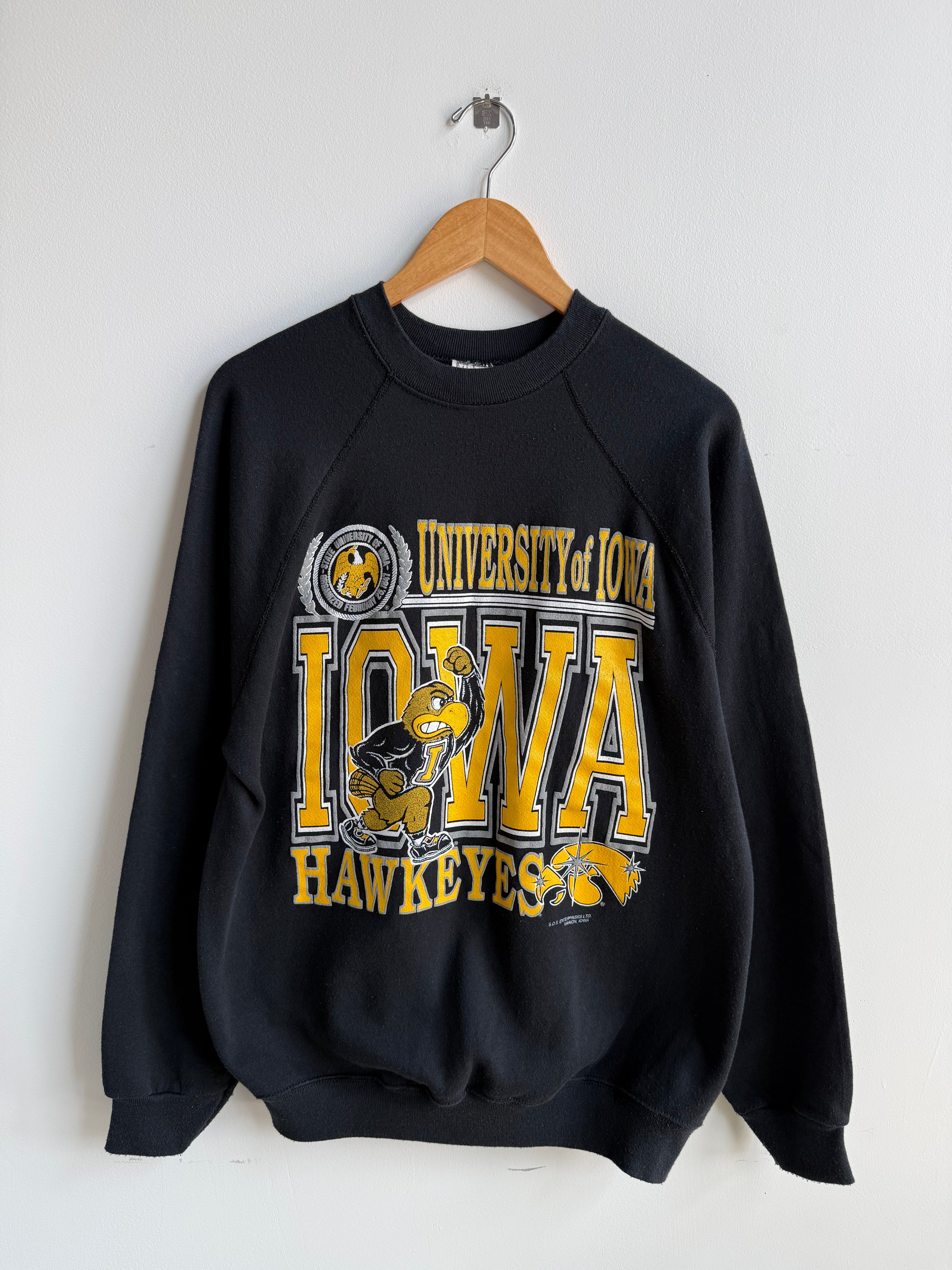(XL) Iowa Hawkeyes Crew