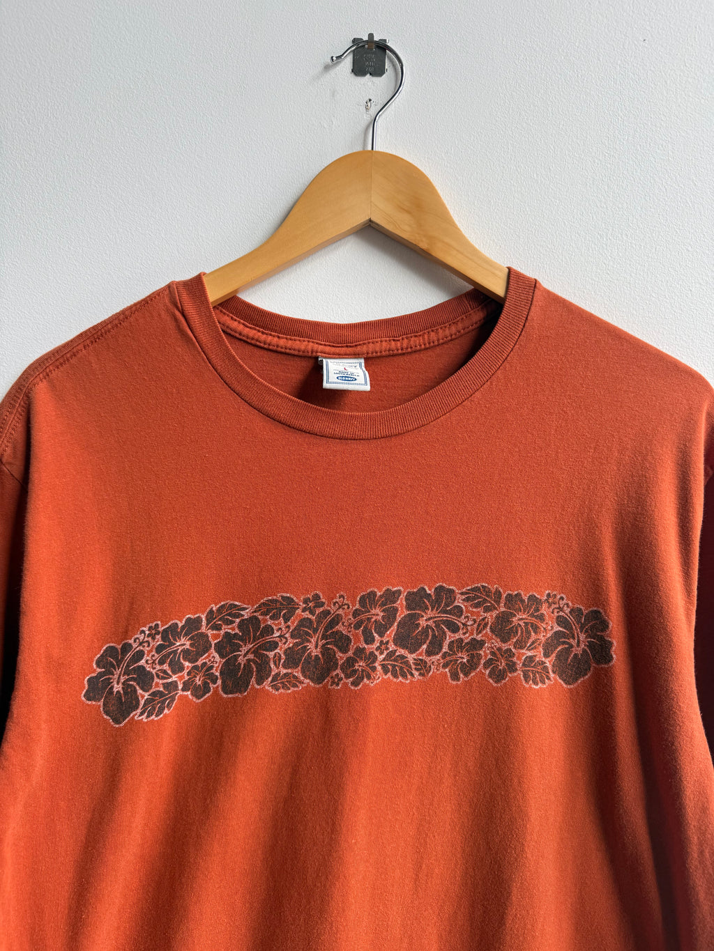(L) Old Navy Floral Tee