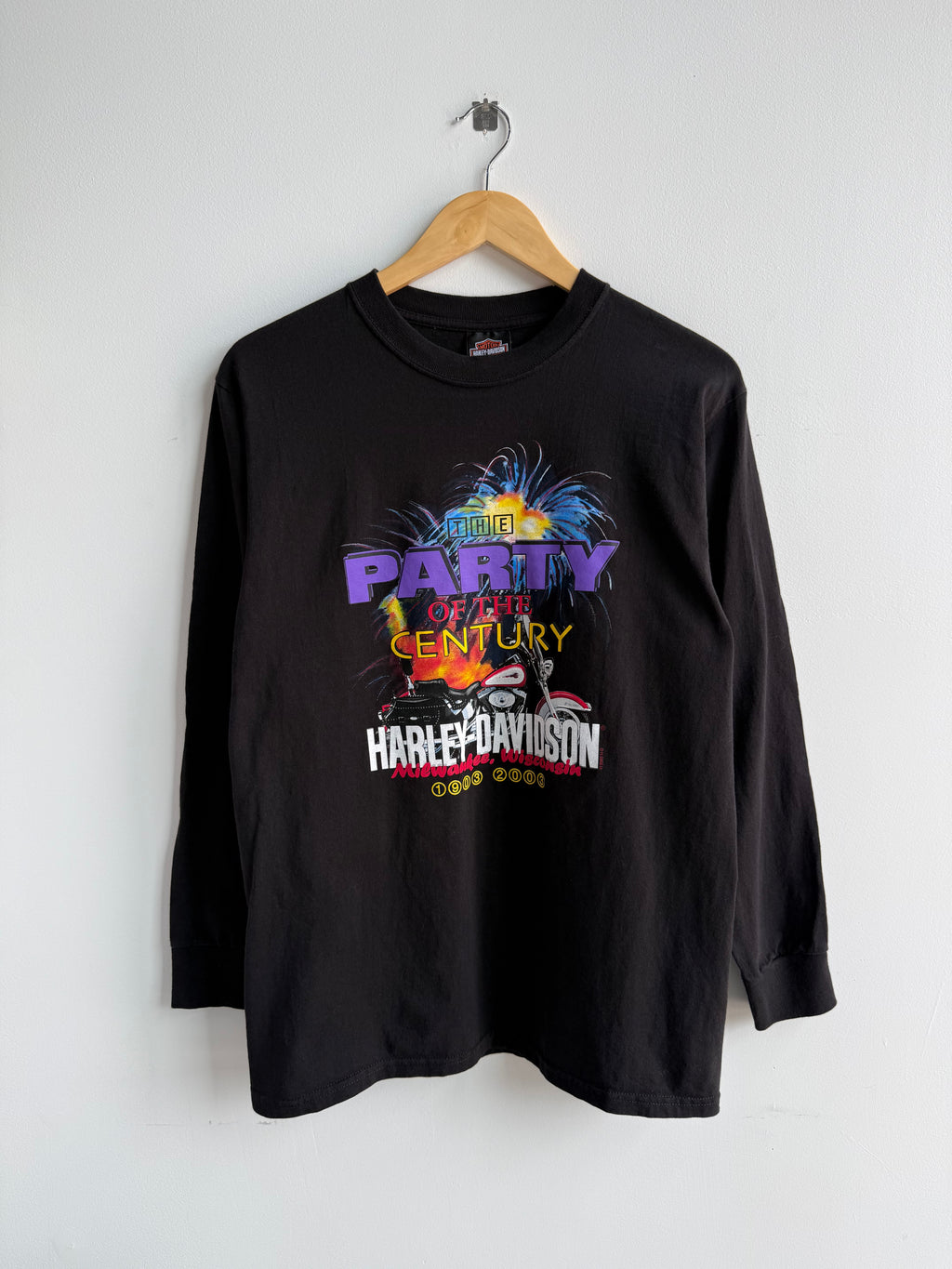(M) Harley Davidson Milwaukee Tee