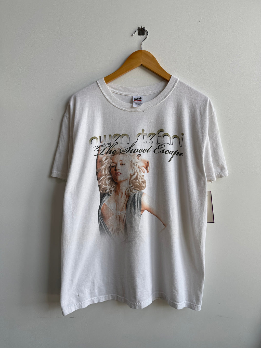 (L) Gwen Stefani Tee