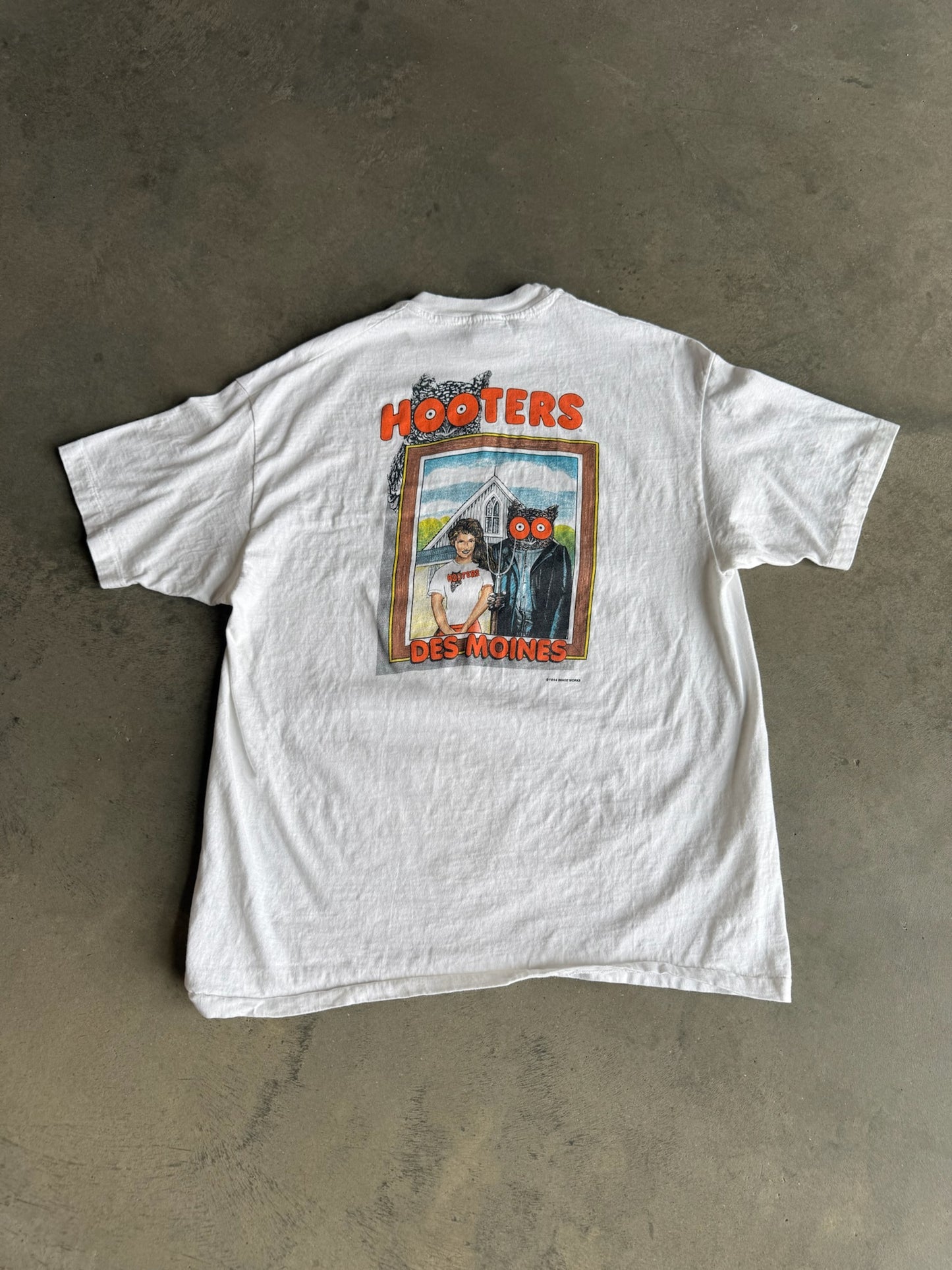 (XL) Hooters Des Moines Tee