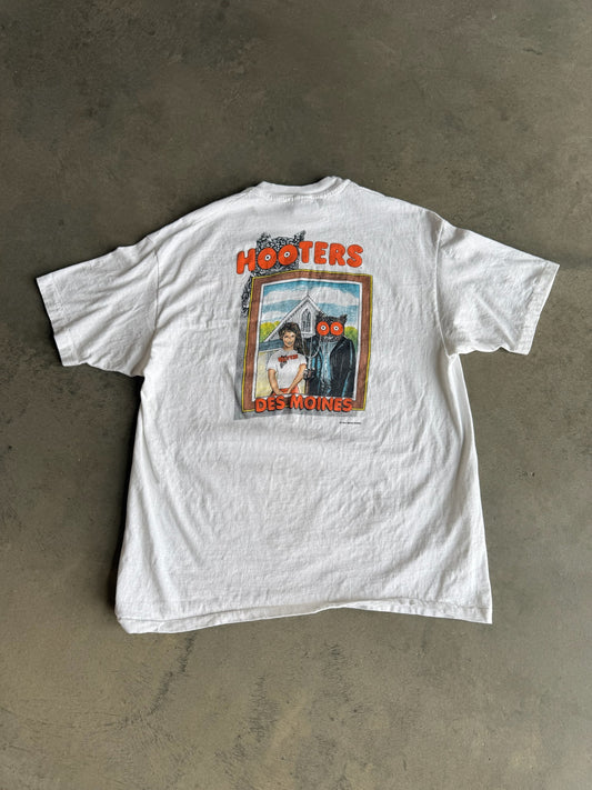 (XL) Hooters Des Moines Tee