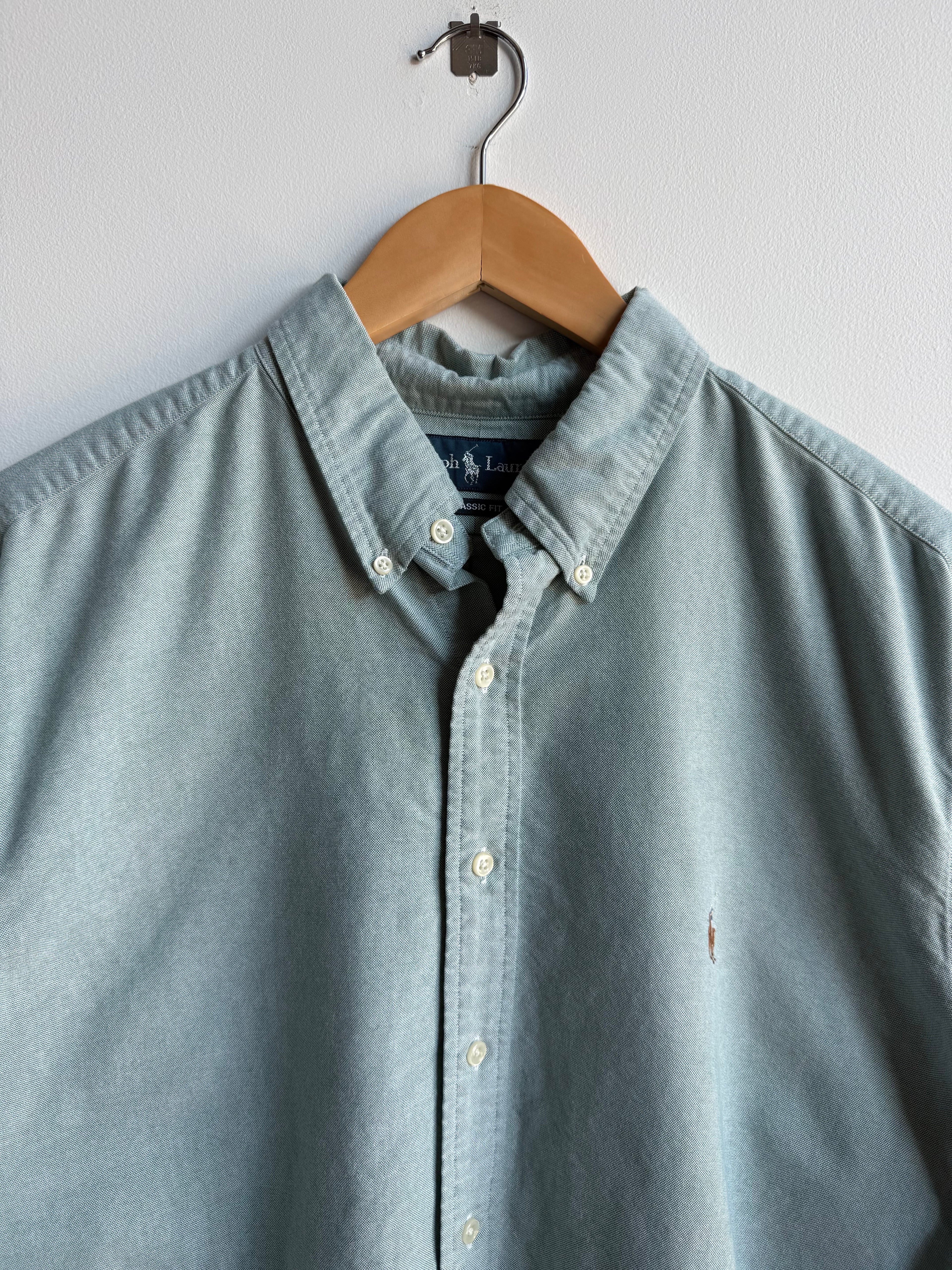 (L) Ralph Lauren Button Up Shirt