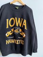 (L) Iowa Hawkeyes Crew