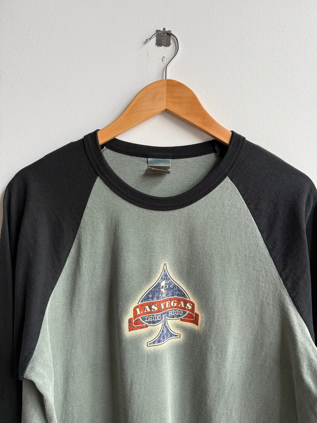 (M) Las Vegas Tee