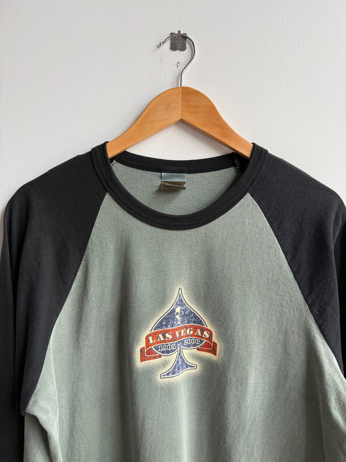 (M) Las Vegas Tee