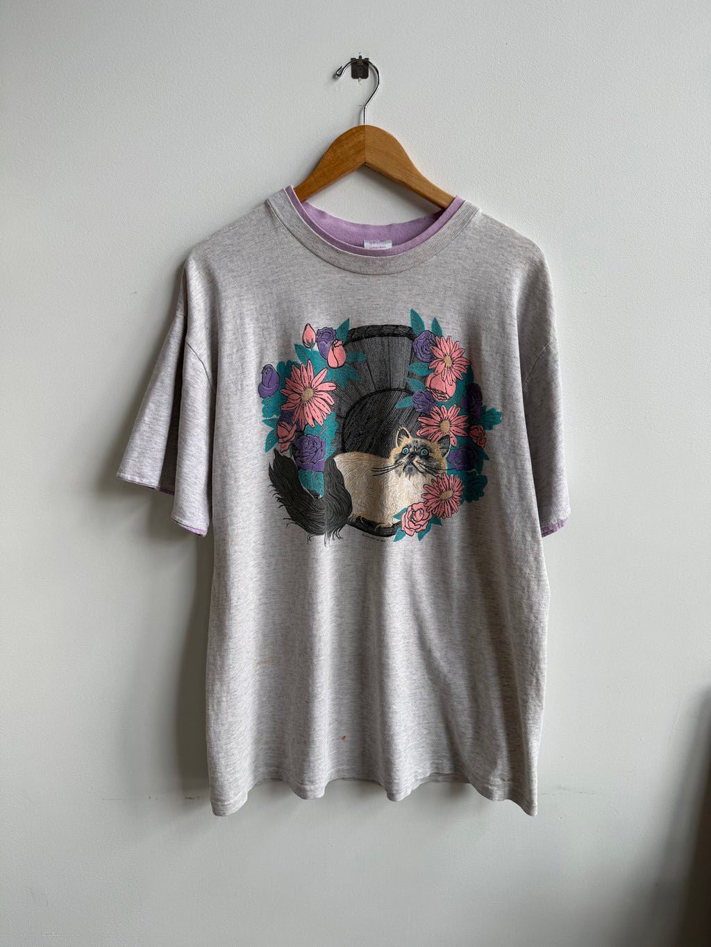 (XL) Cats and Flower Tee