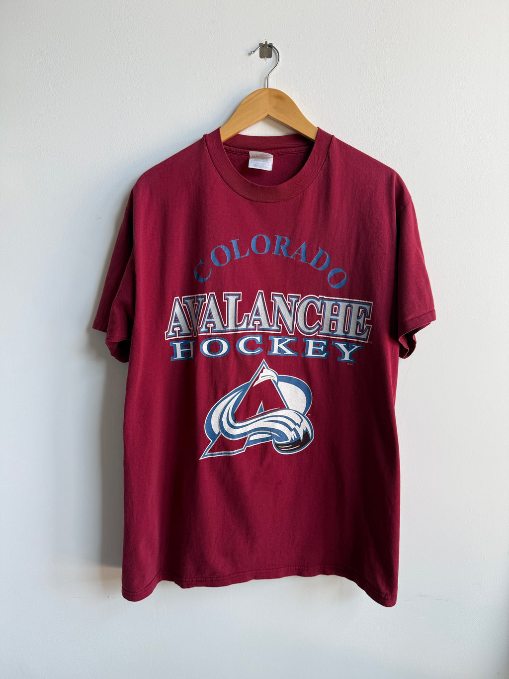(L) Colorado Avalanche Tee