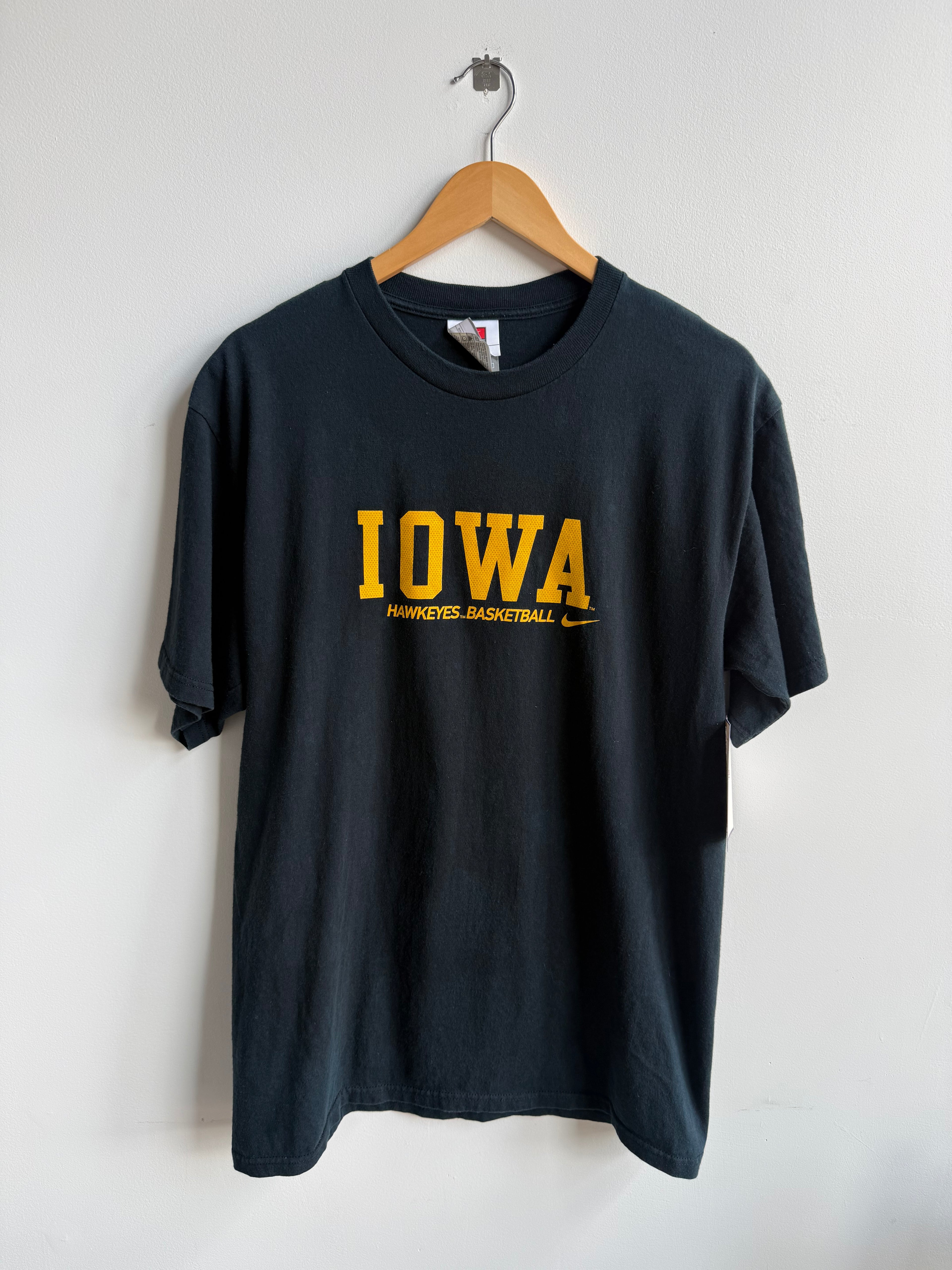 (M) Iowa Basketball Tee