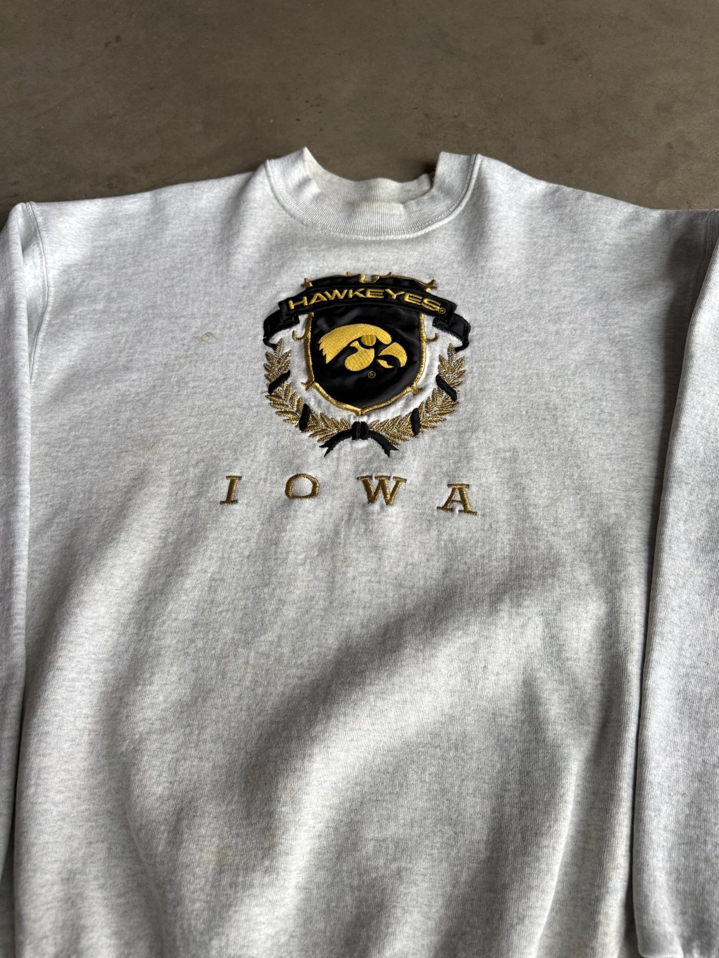 (XL) Iowa Hawkeyes Crew