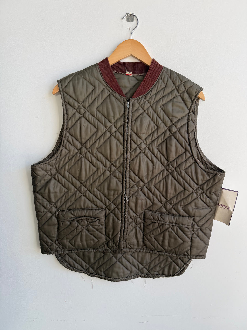 (L) Camp Puffer Vest