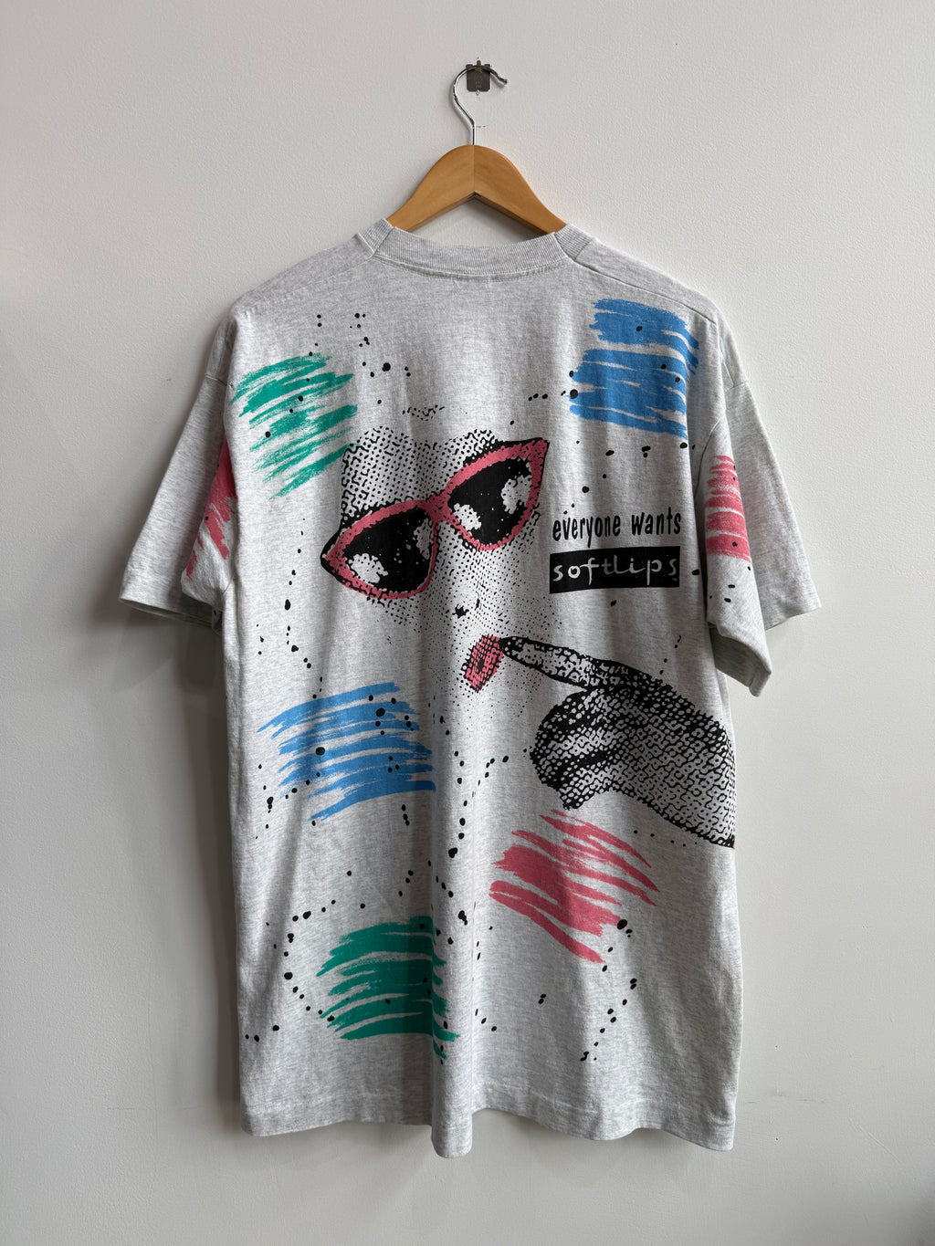 (XL) Softlips Tee
