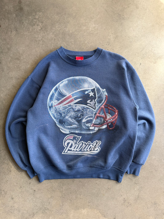 (XL) New England Patriots Helmet Crew