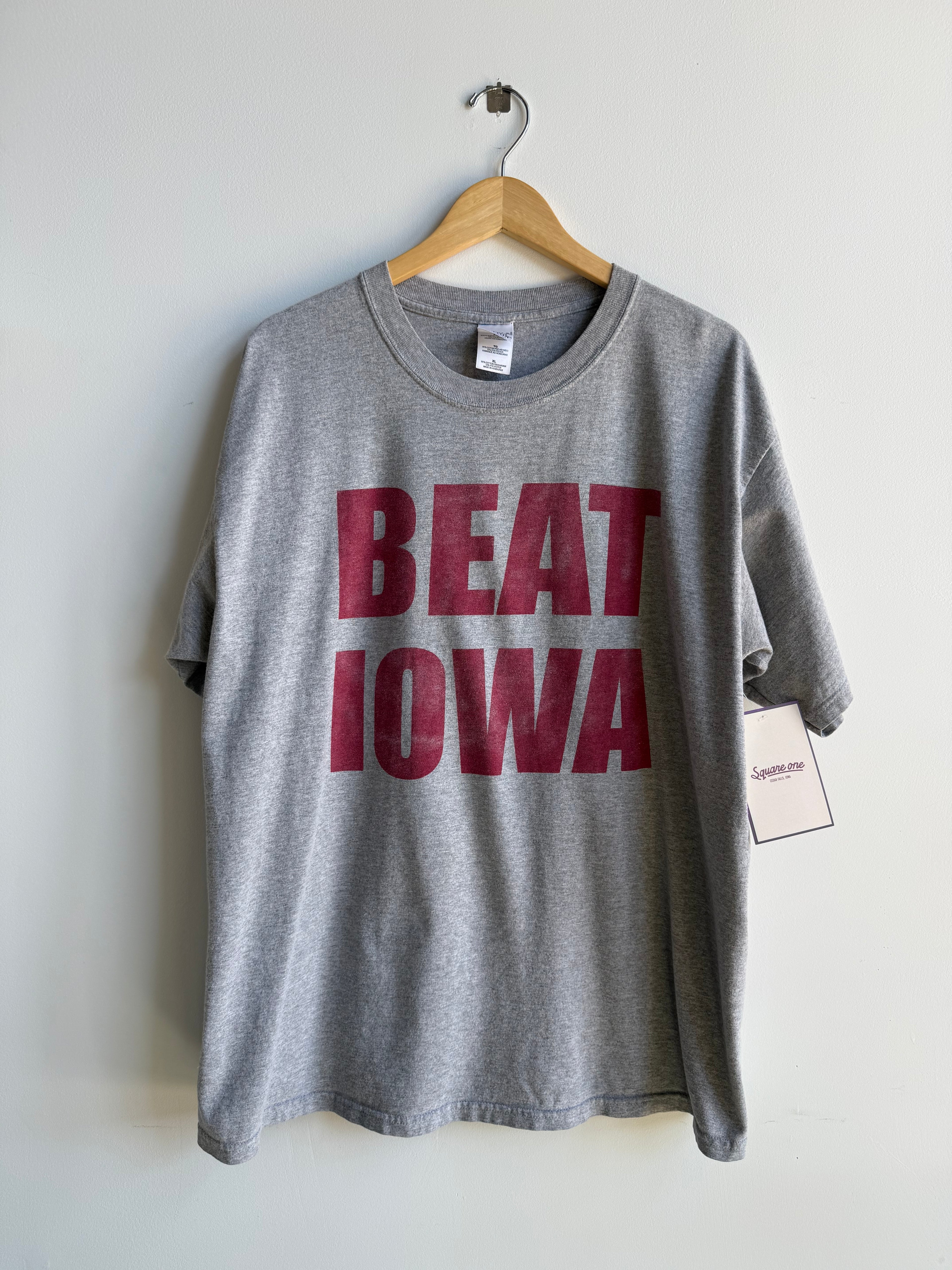(XL) Beat Iowa Tee