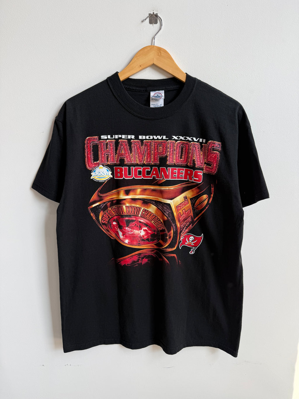 (L) Tampa Bay Buccaneers Super Bowl Ring Tee