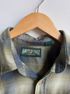 (M) American Eagle Button Up