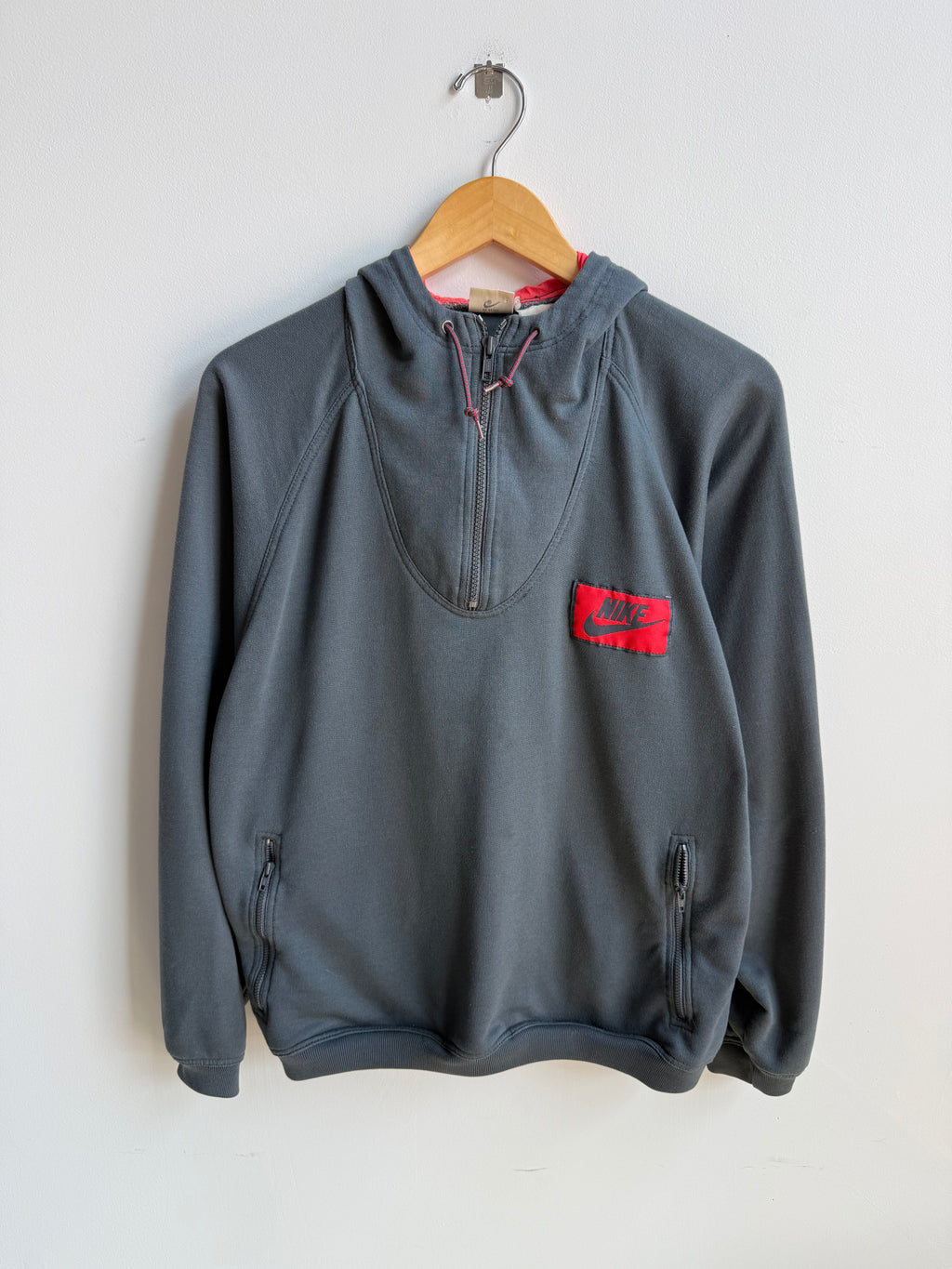 (M) Nike Hoodie