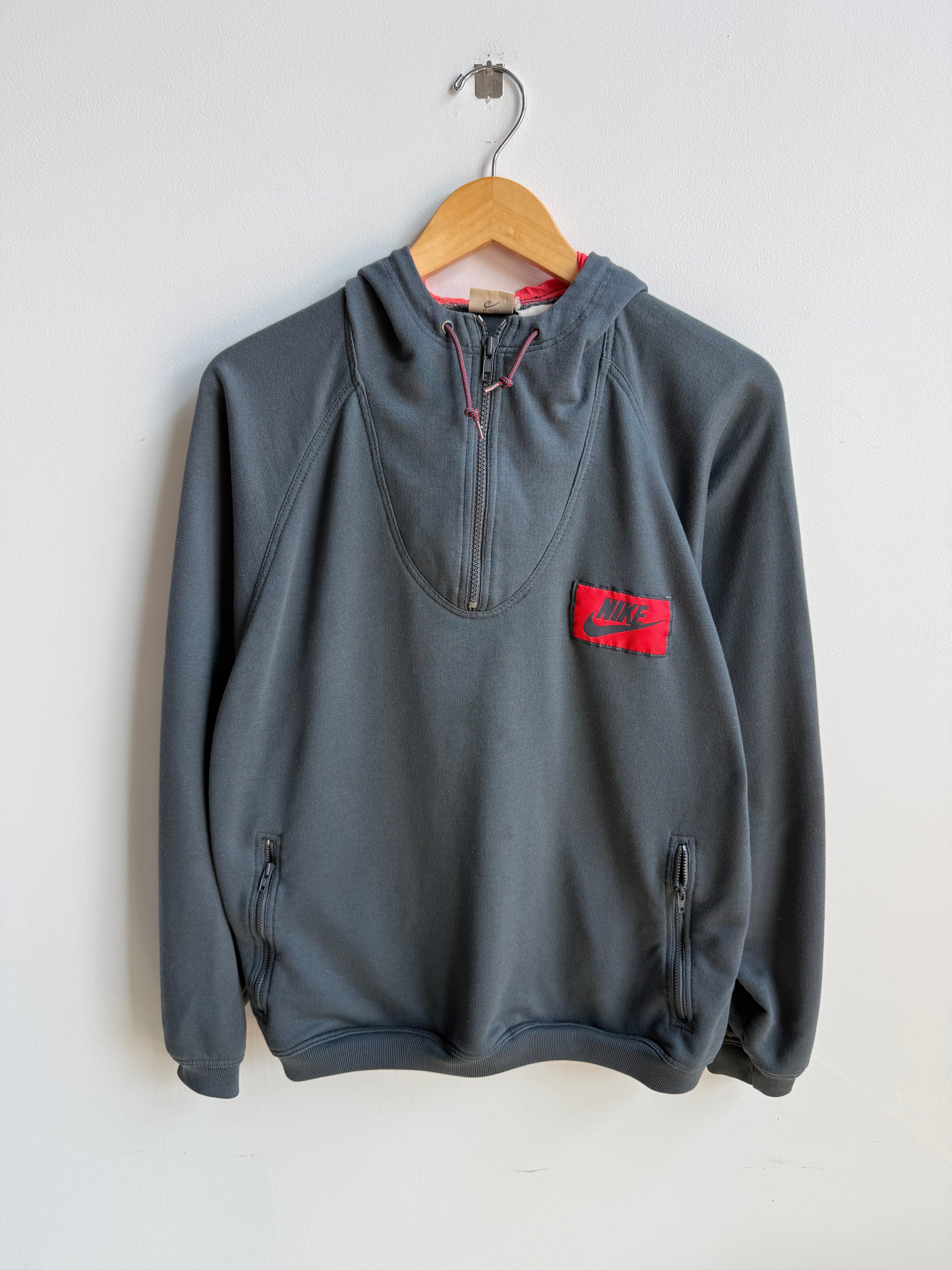 (M) Nike Hoodie