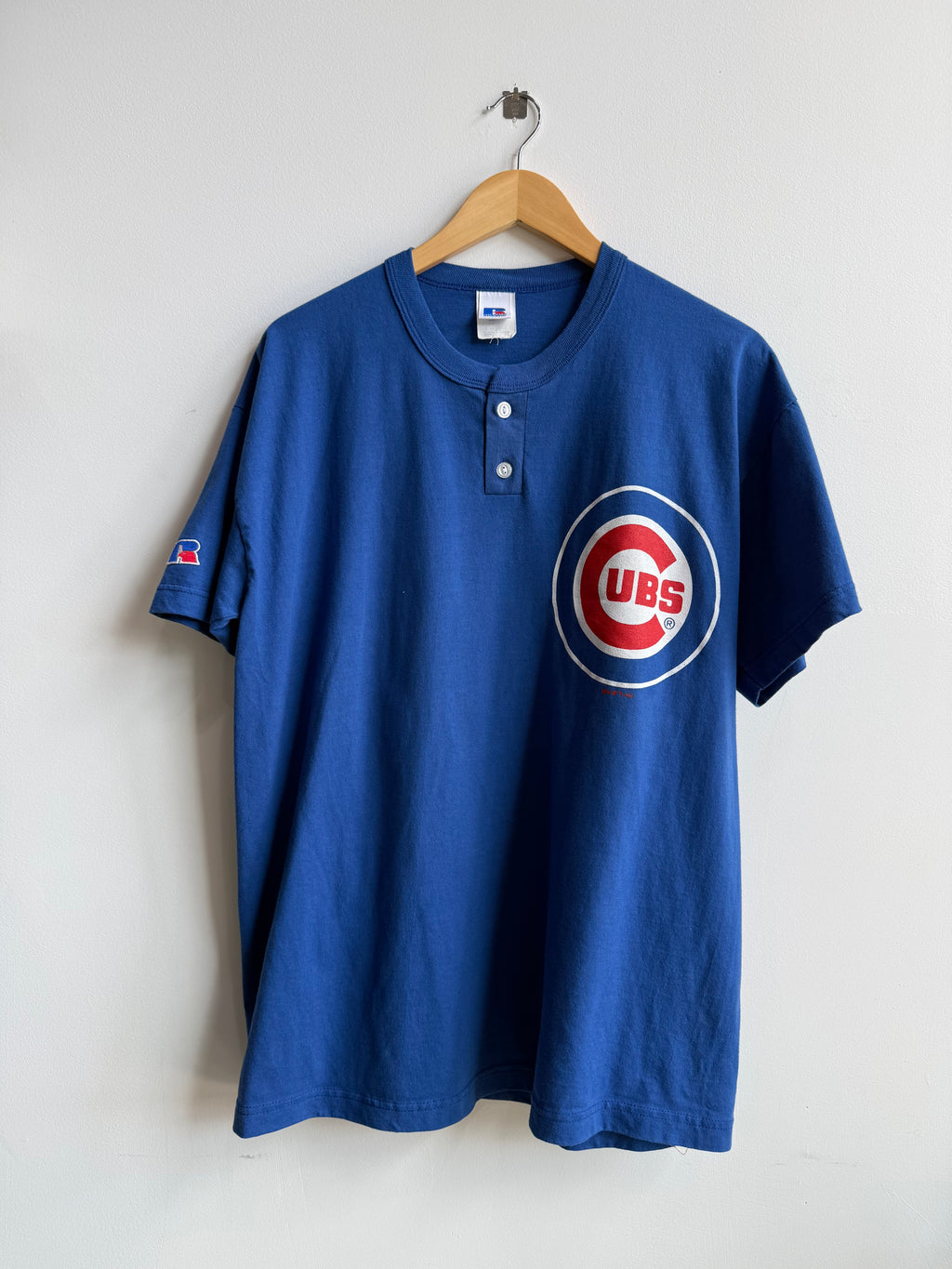 (L) Chicago Cubs Henley Tee