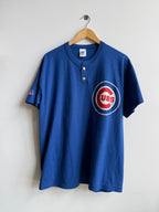 (L) Chicago Cubs Henley Tee