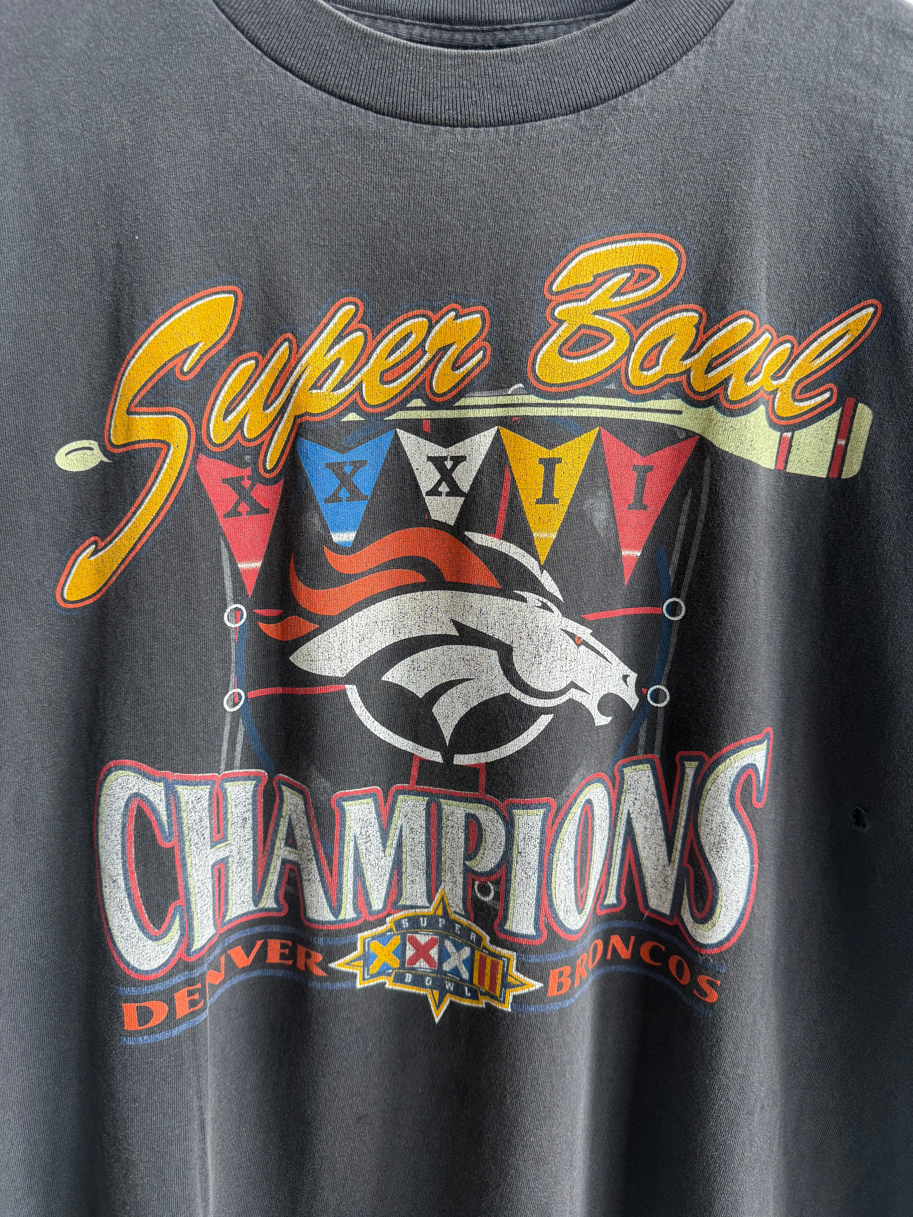 (XL) Denver Broncos Tee