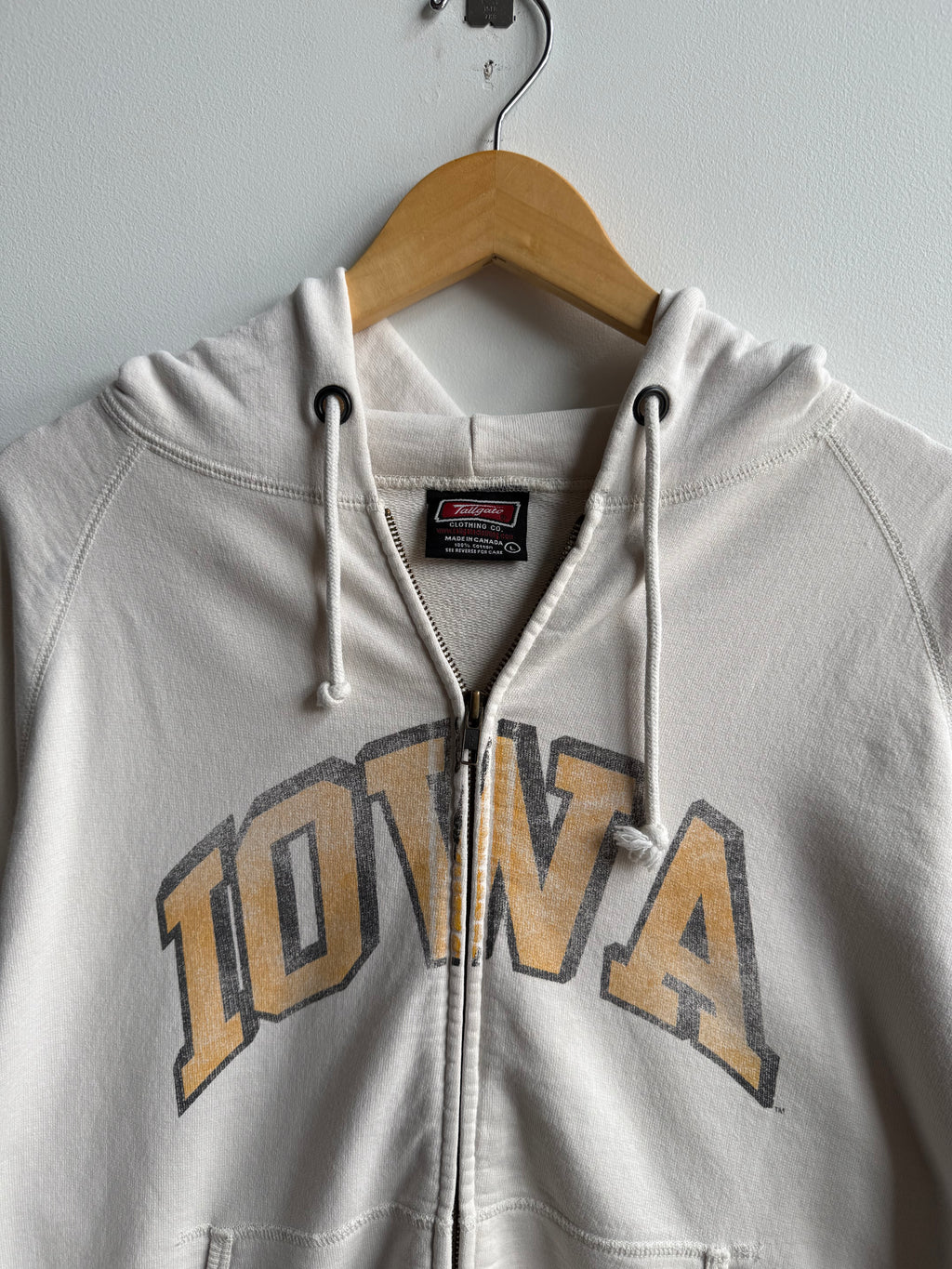 (L) Iowa Hawkeyes Hoodie