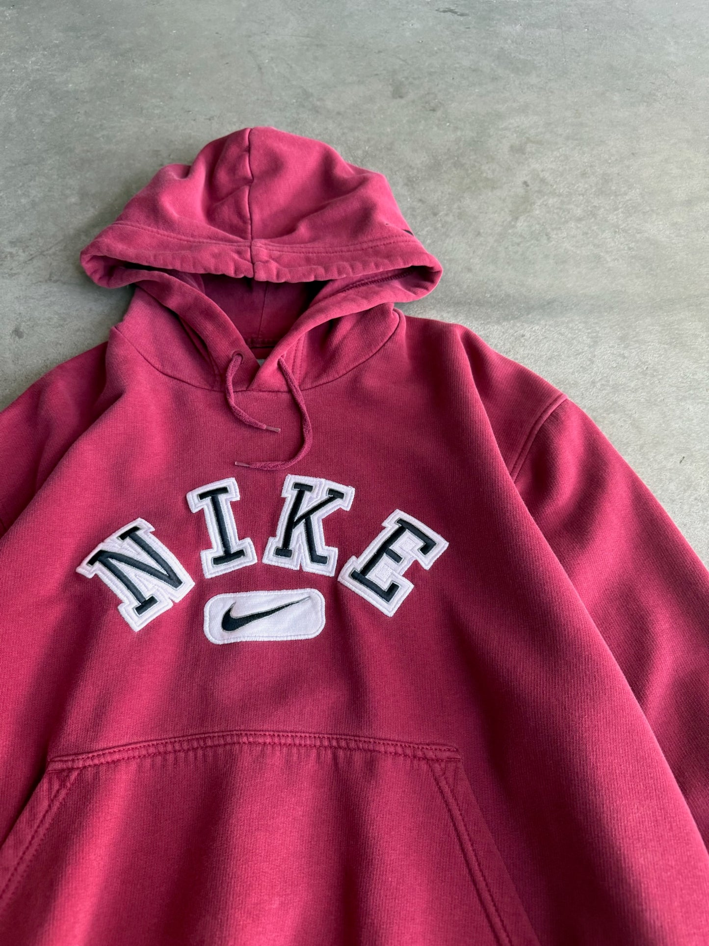 (L) Nike Hoodie
