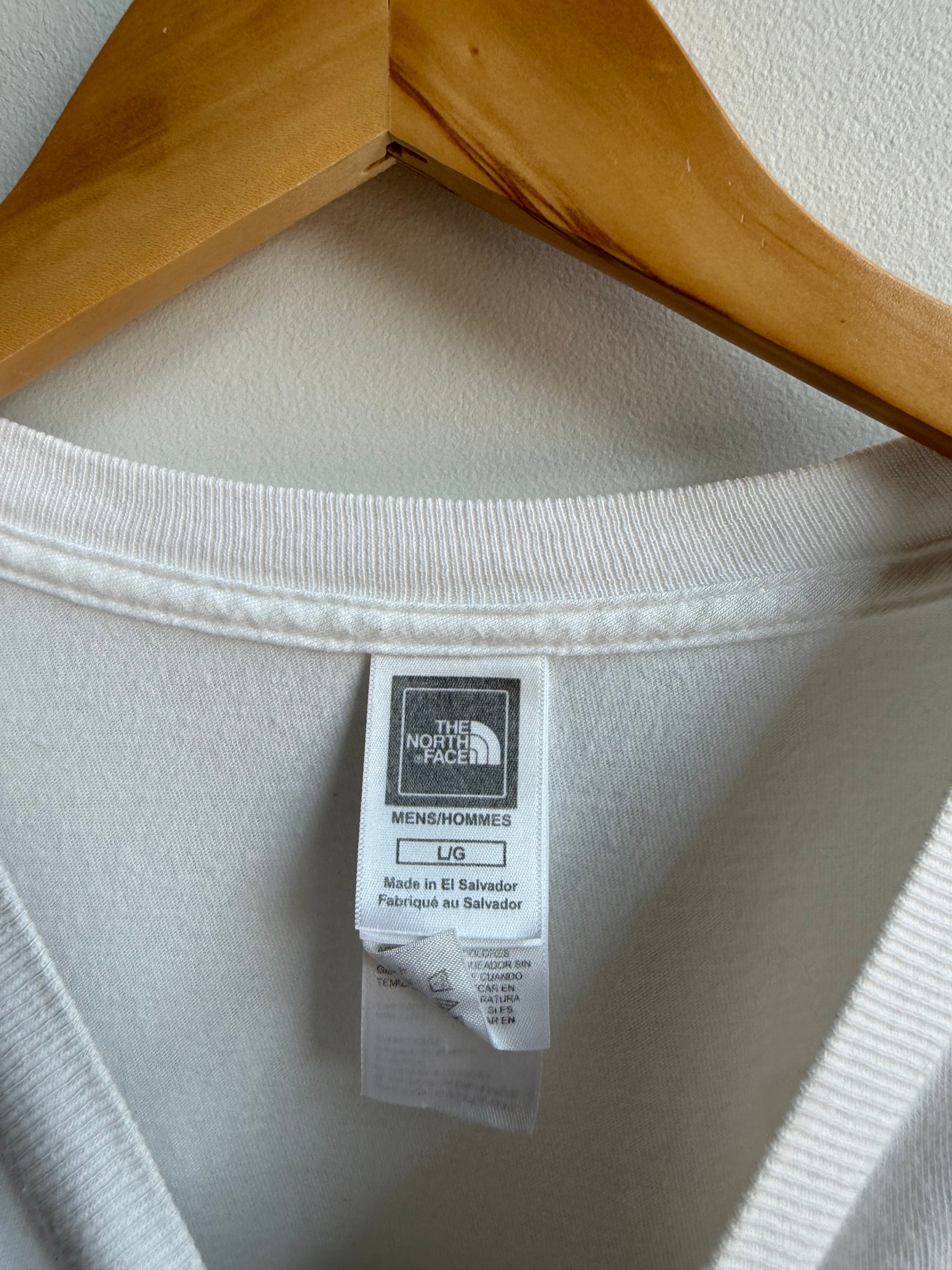 (XL) The North Face Tee