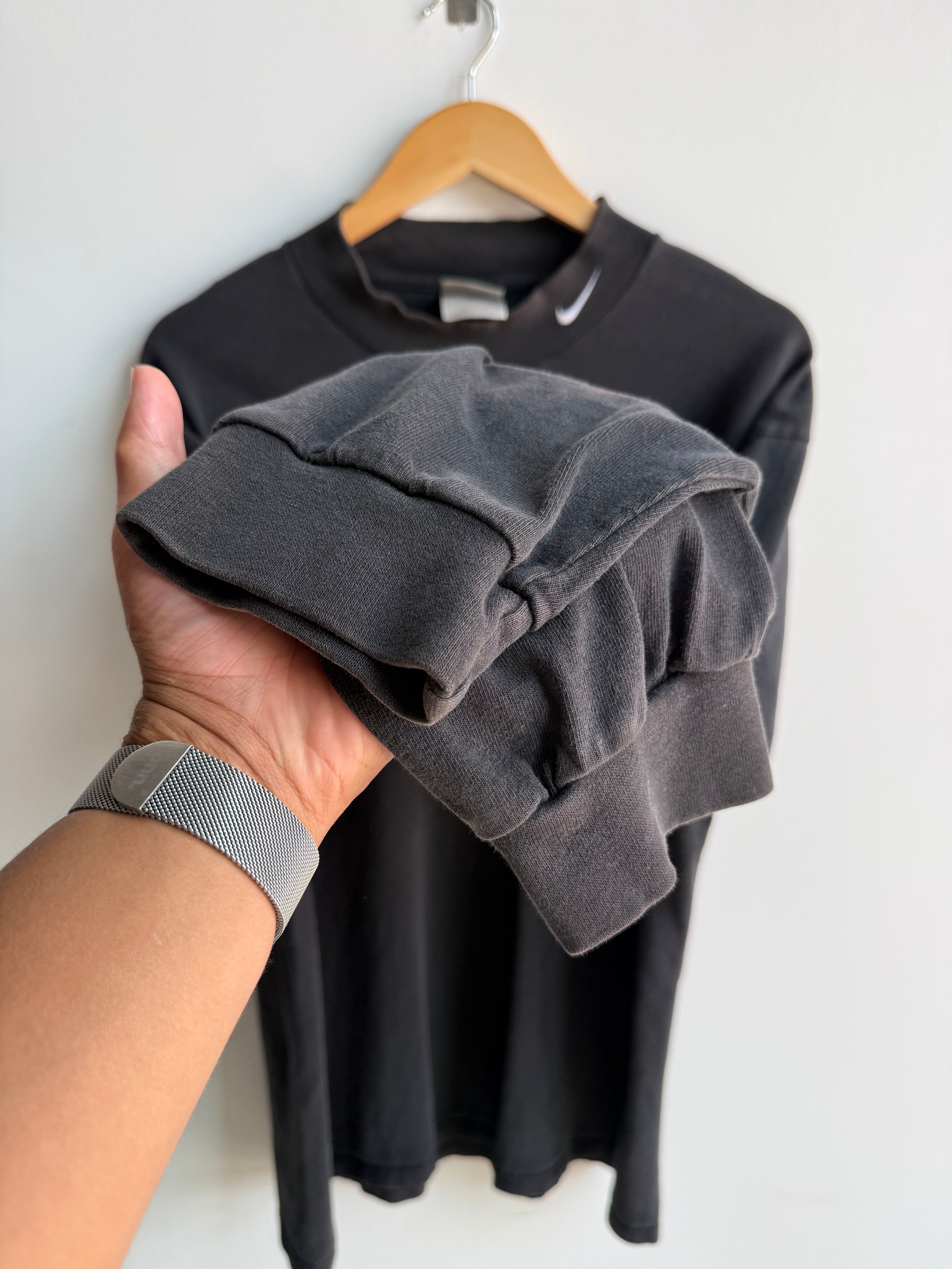 (L) Nike Long Sleeve Tee