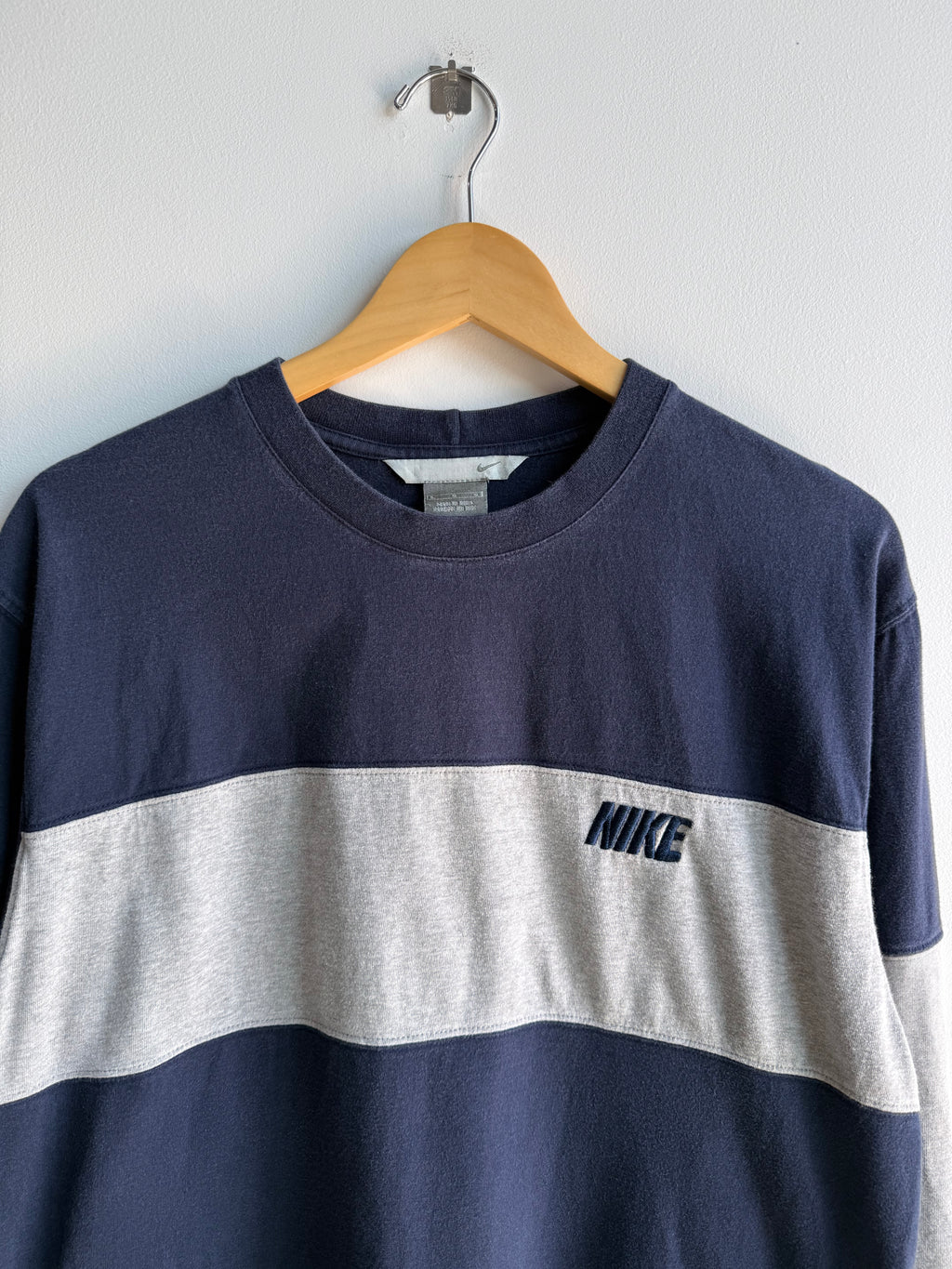 (L) Nike Longsleeve Tee